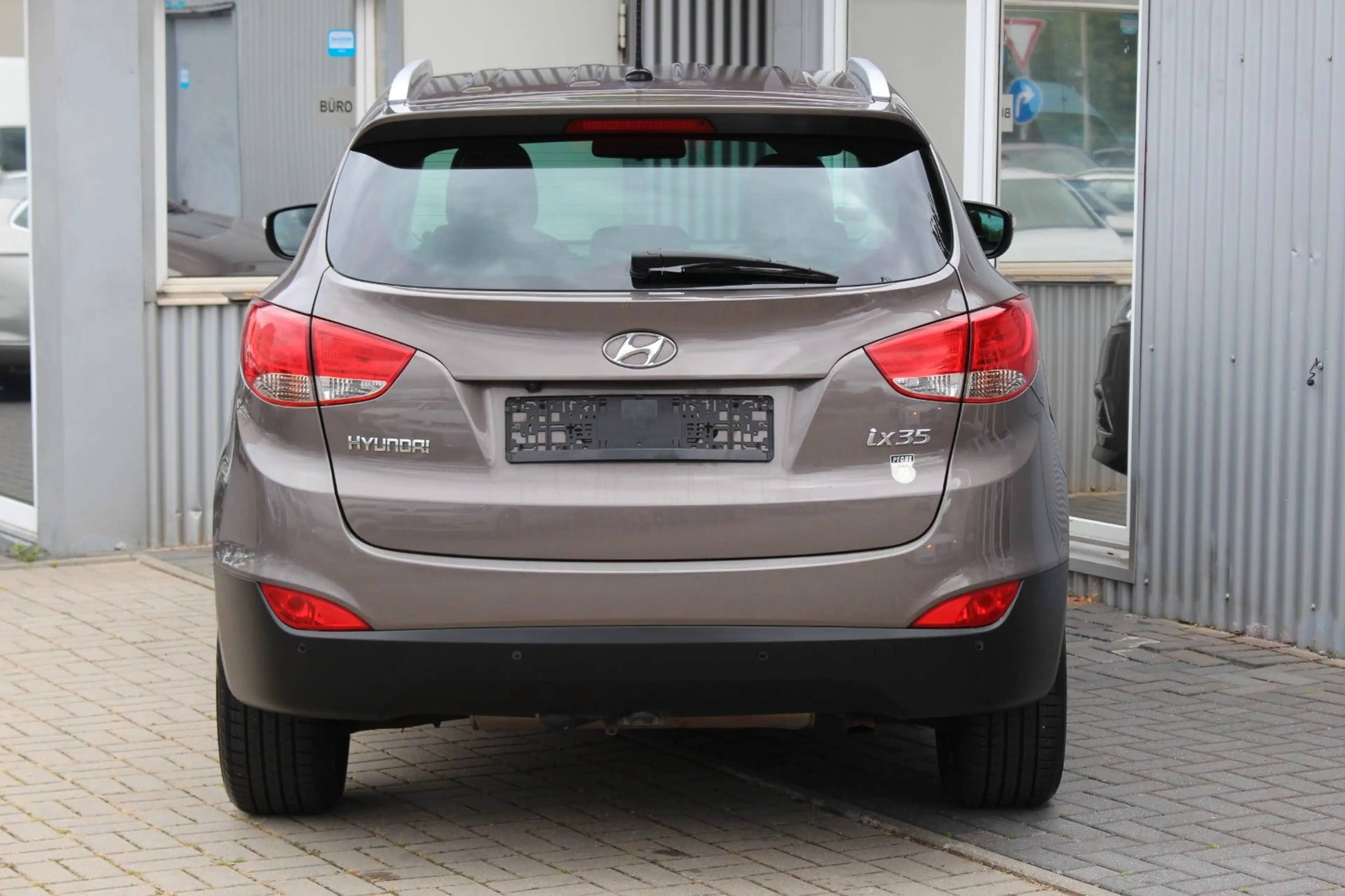 Hyundai iX35 Style 2WD Automatik+Navi+Kamera+AHK — photo 8
