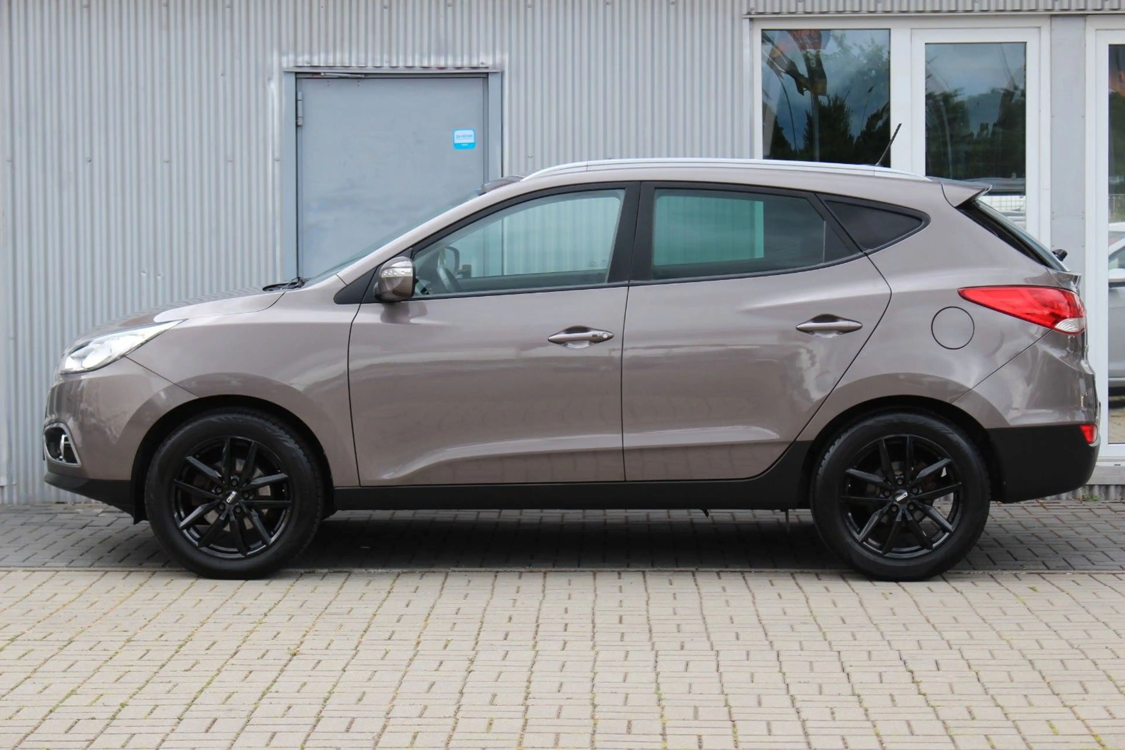 Hyundai iX35 Style 2WD Automatik+Navi+Kamera+AHK — photo 5
