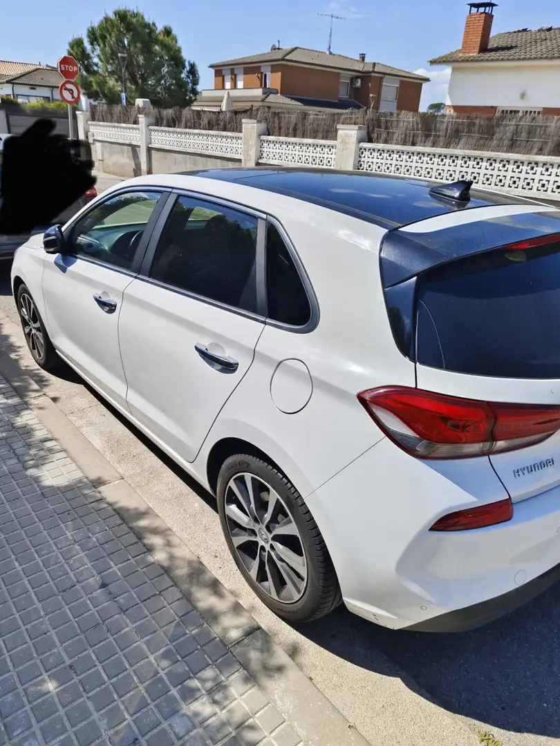 Hyundai i30 i30 CW 1.6CRDi style lux 136CV Blanco - 2