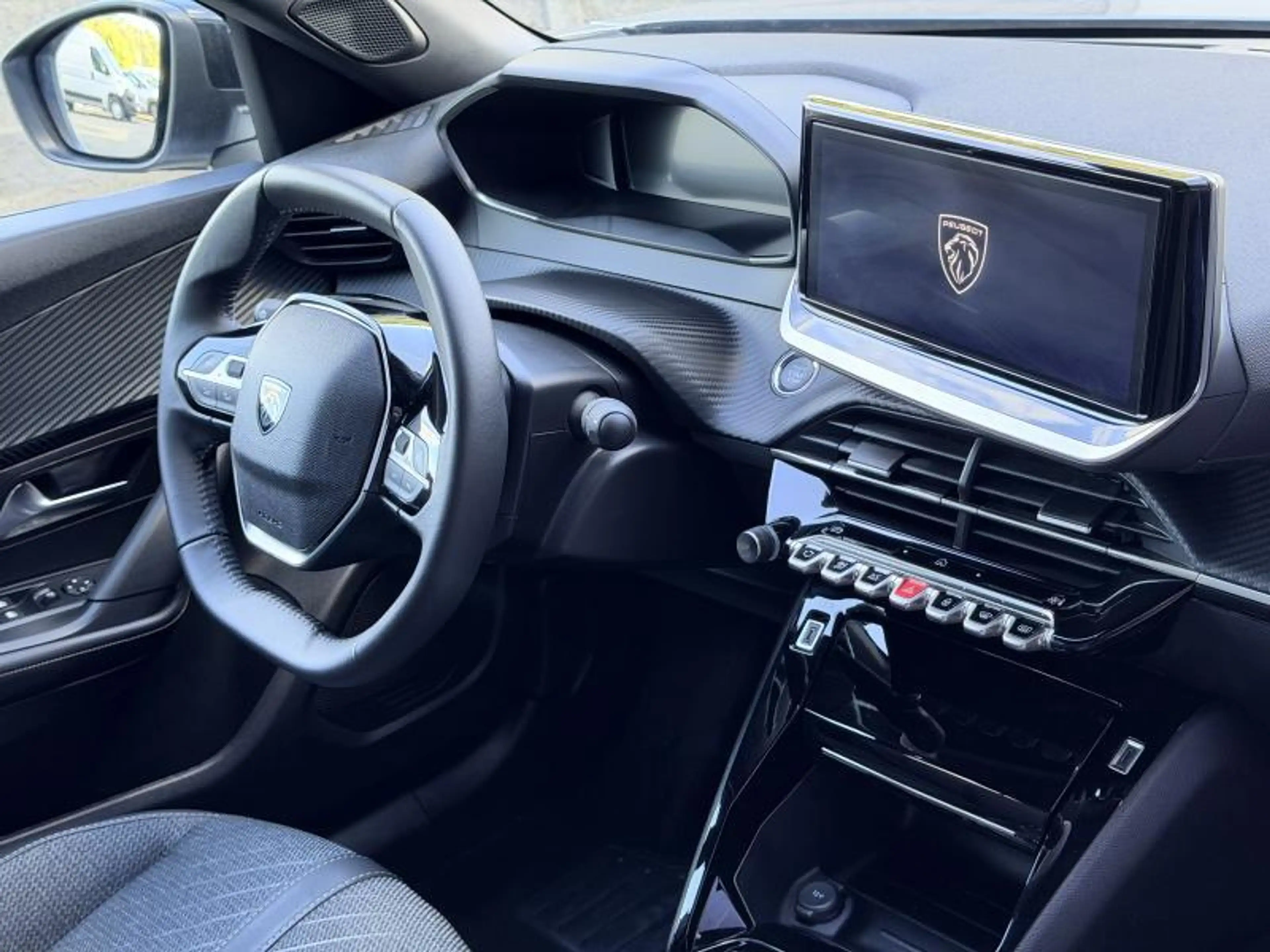 Peugeot e-2008 Allure - 54 Kw - 156Ch - Cam Av&Ar - Gps - Carplay — photo 7