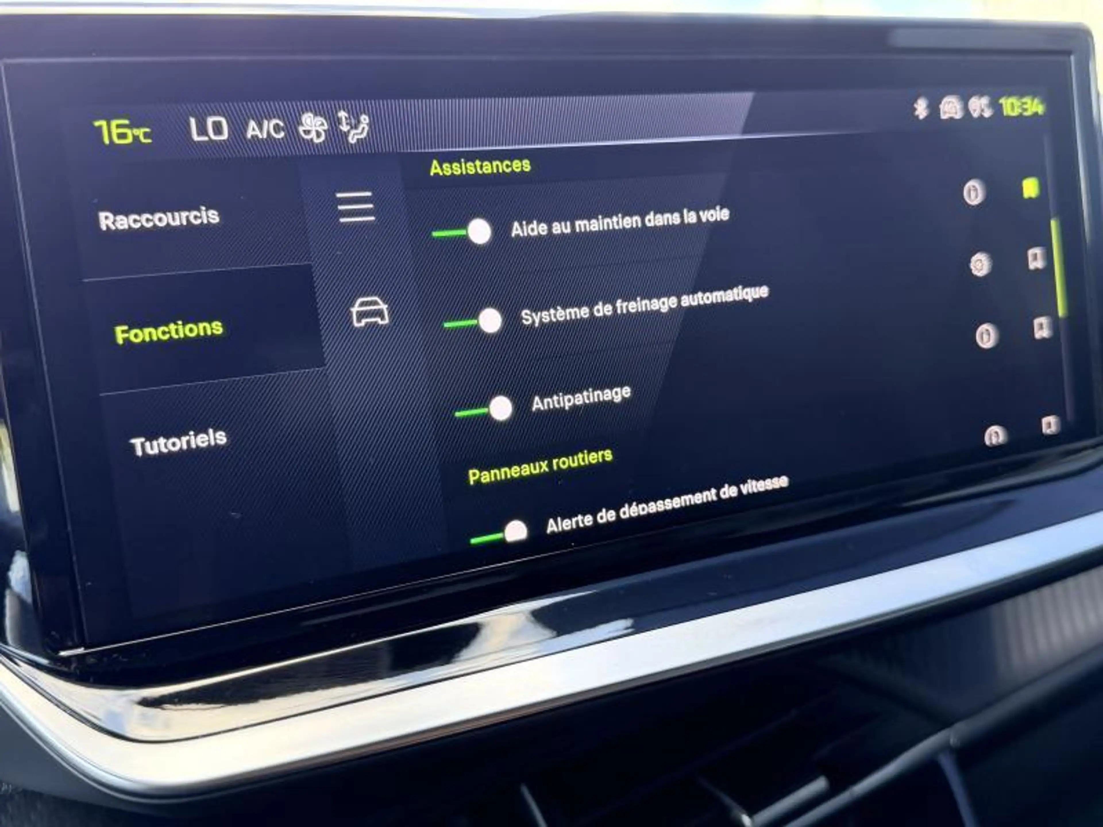 Peugeot e-2008 Allure - 54 Kw - 156Ch - Cam Av&Ar - Gps - Carplay — photo 15