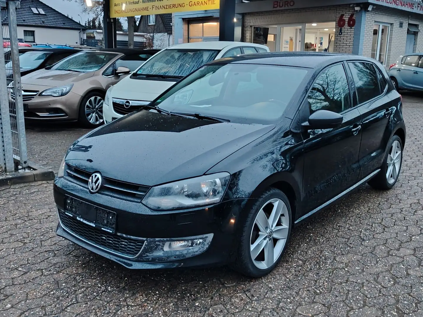 Volkswagen Polo V Highline / Automatikgetriebe / Navi / Negro - 1