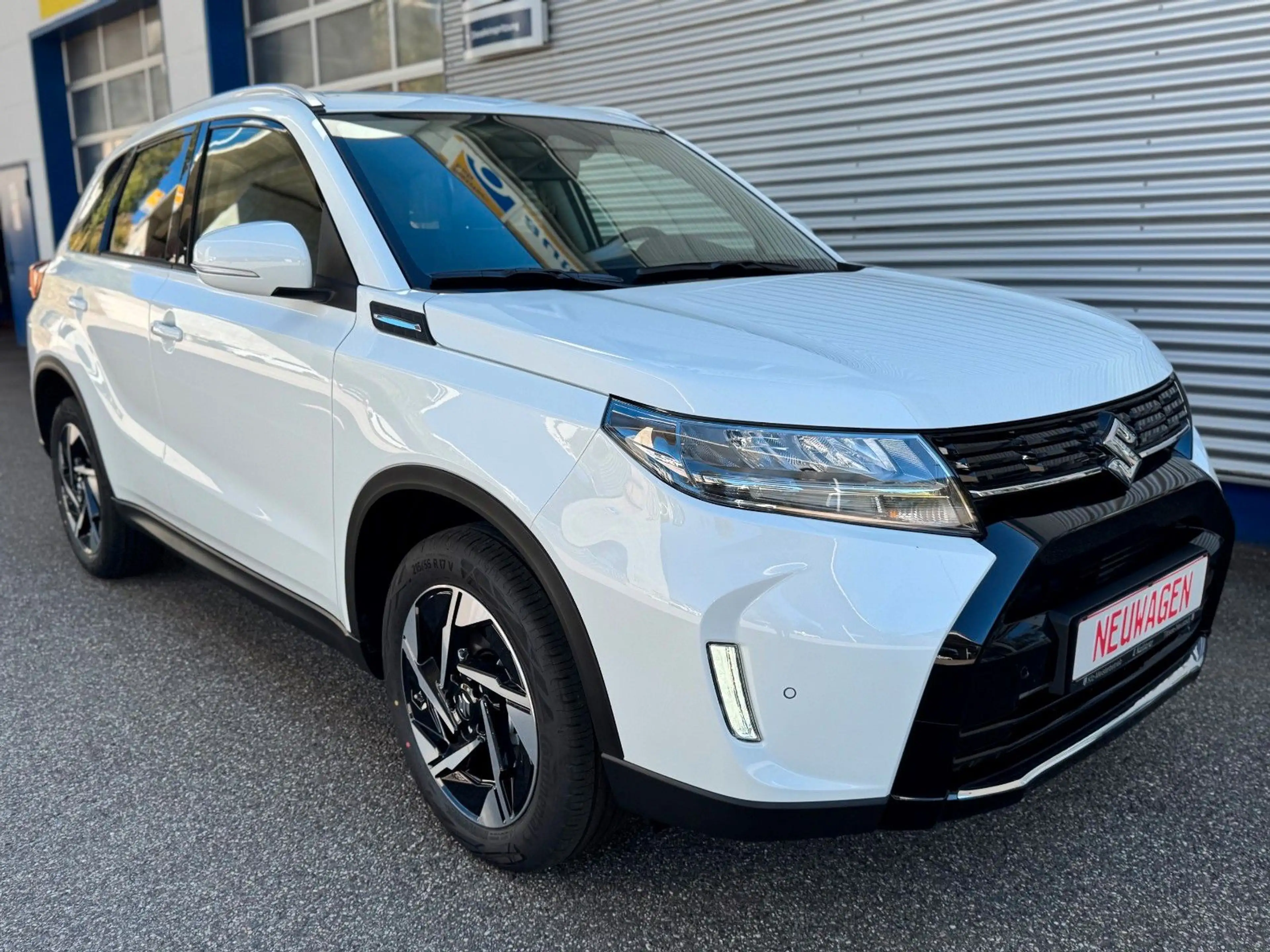 Suzuki Vitara 1.4 BOOSTERJET Hybrid Comfort+ Allgrip — photo 11