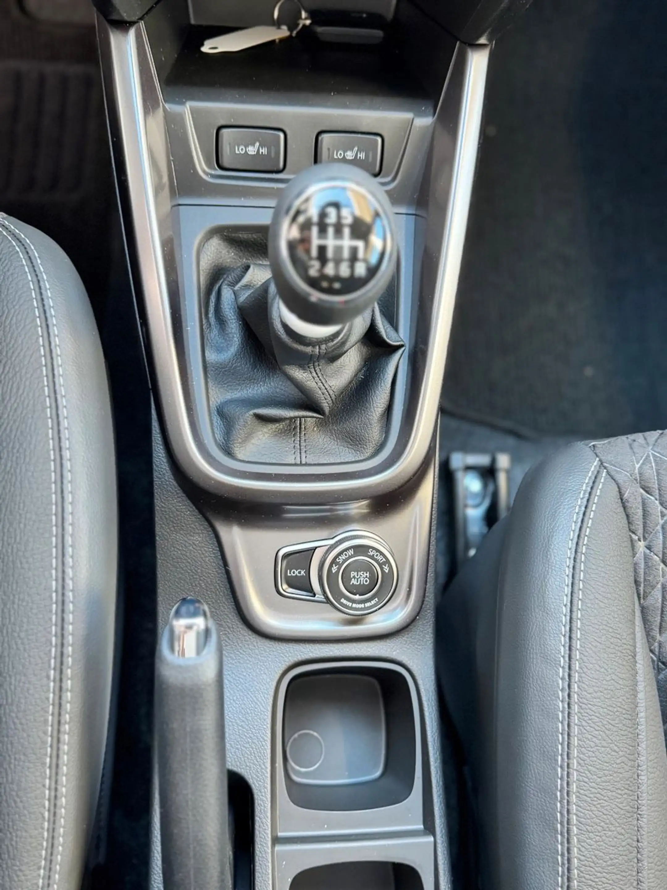 Suzuki Vitara 1.4 BOOSTERJET Hybrid Comfort+ Allgrip — photo 10