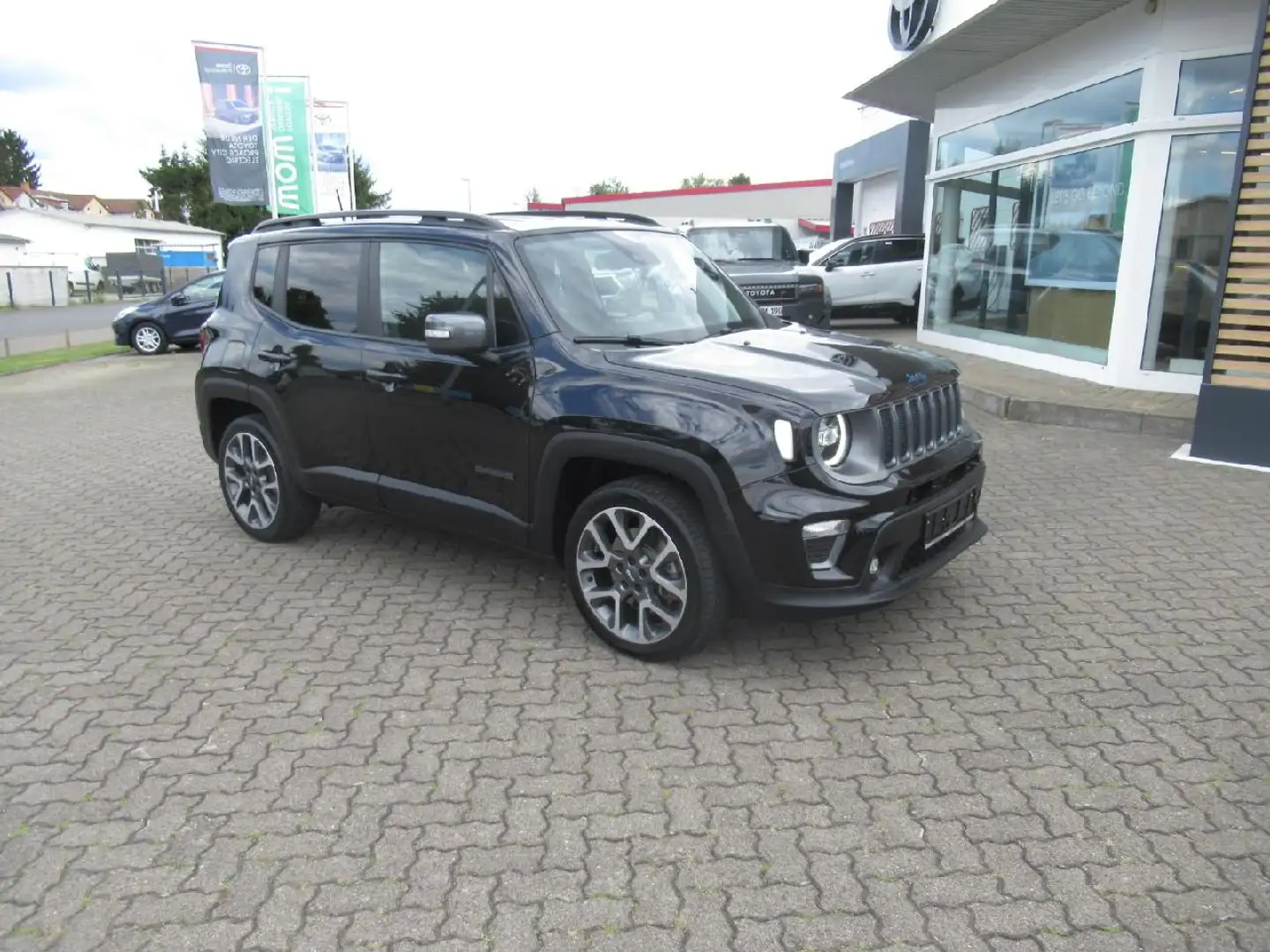 Jeep Renegade S Plug-In-Hybrid 4xe Schwarz - 1