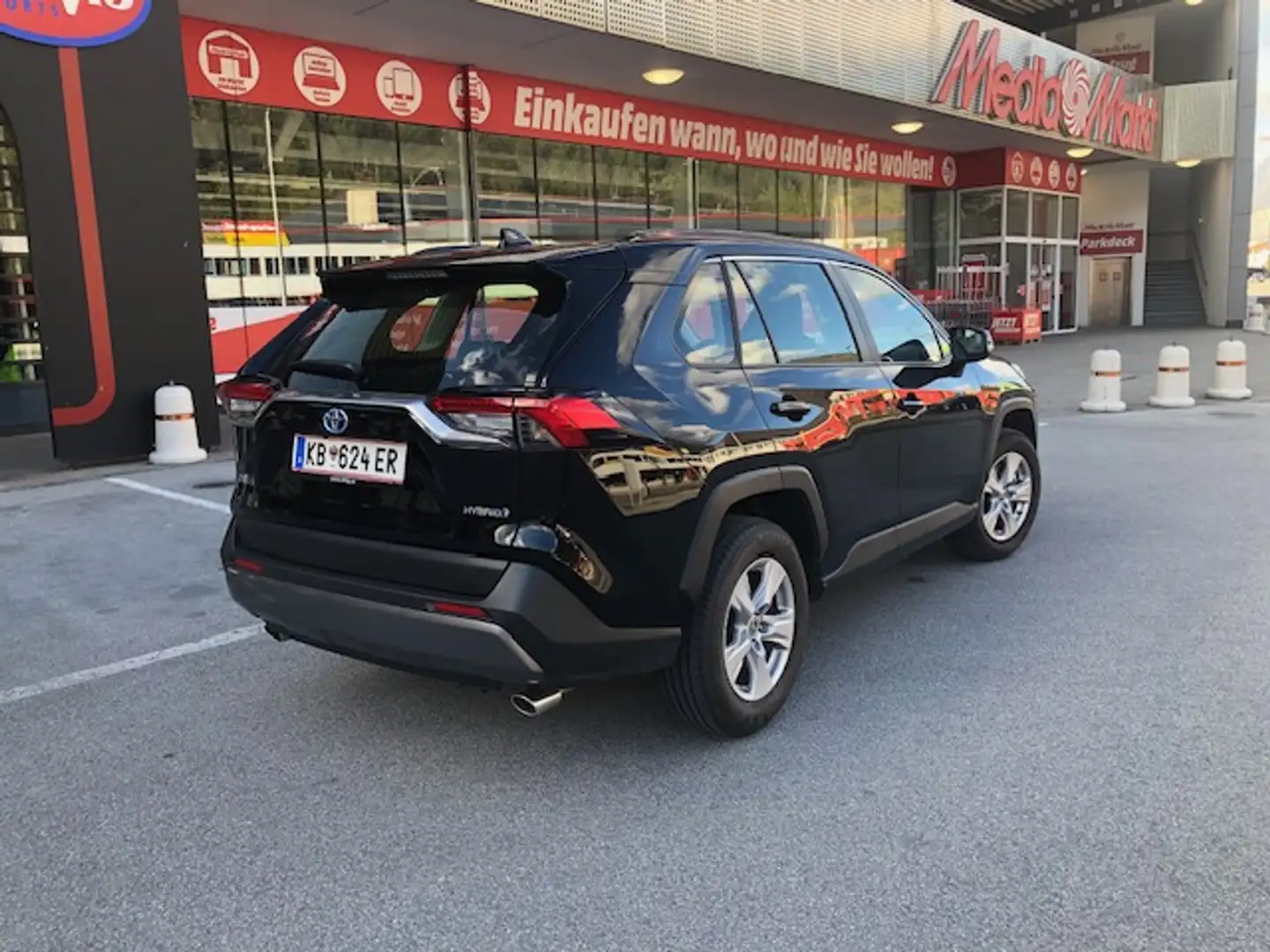 Toyota RAV 4 RAV4 2,5 Black Edition 2WD Aut. Black Edition Schwarz - 1