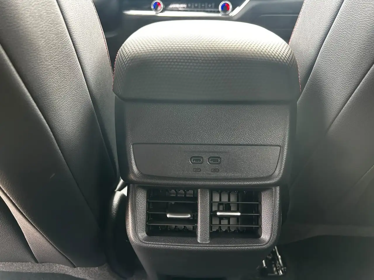 Chevrolet Equinox снимка Chevrolet Equinox