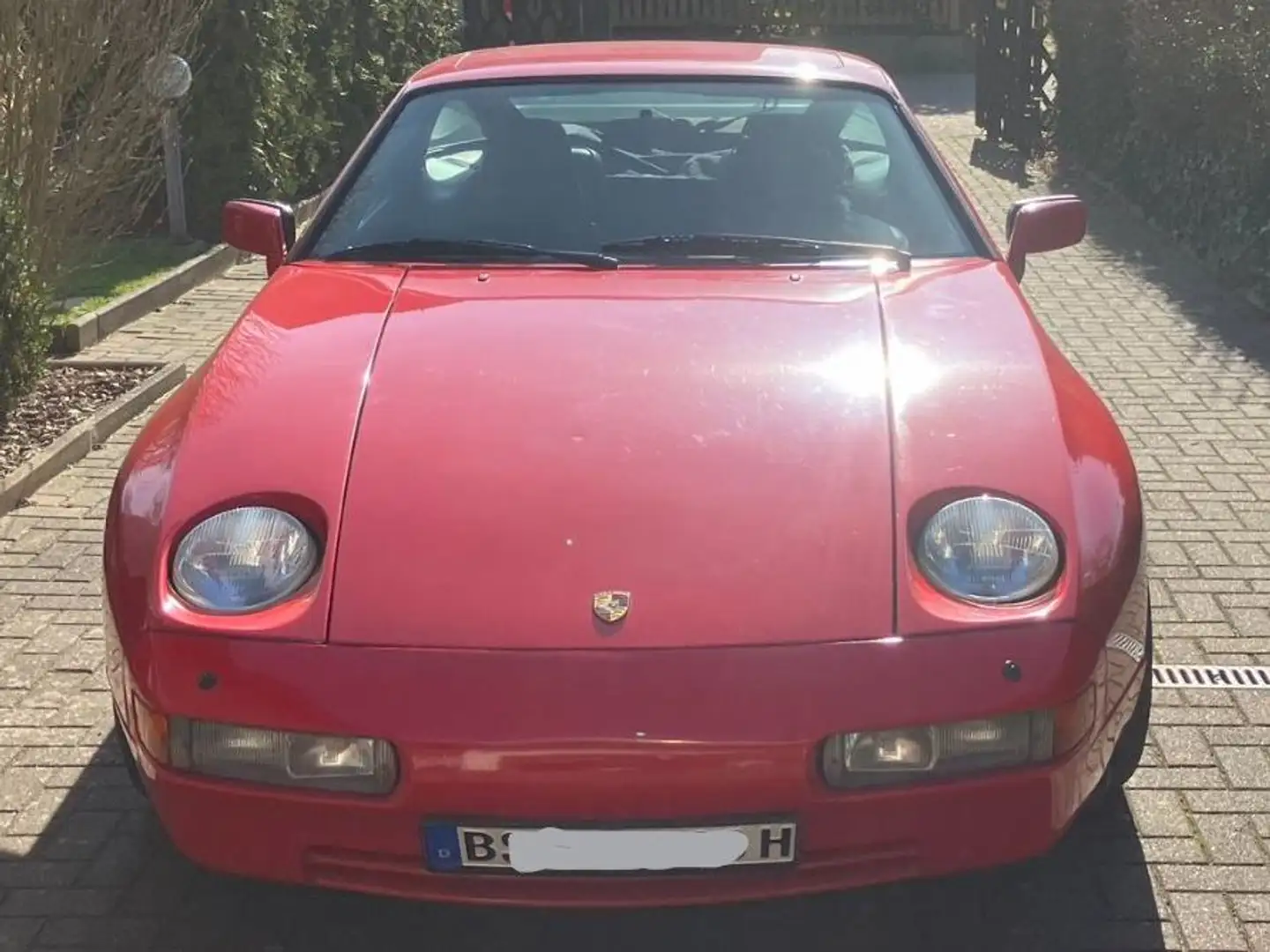 Porsche 928 928 S 4 Schalter 5 Gang / H-Kennzeichen Kırmızı - 2