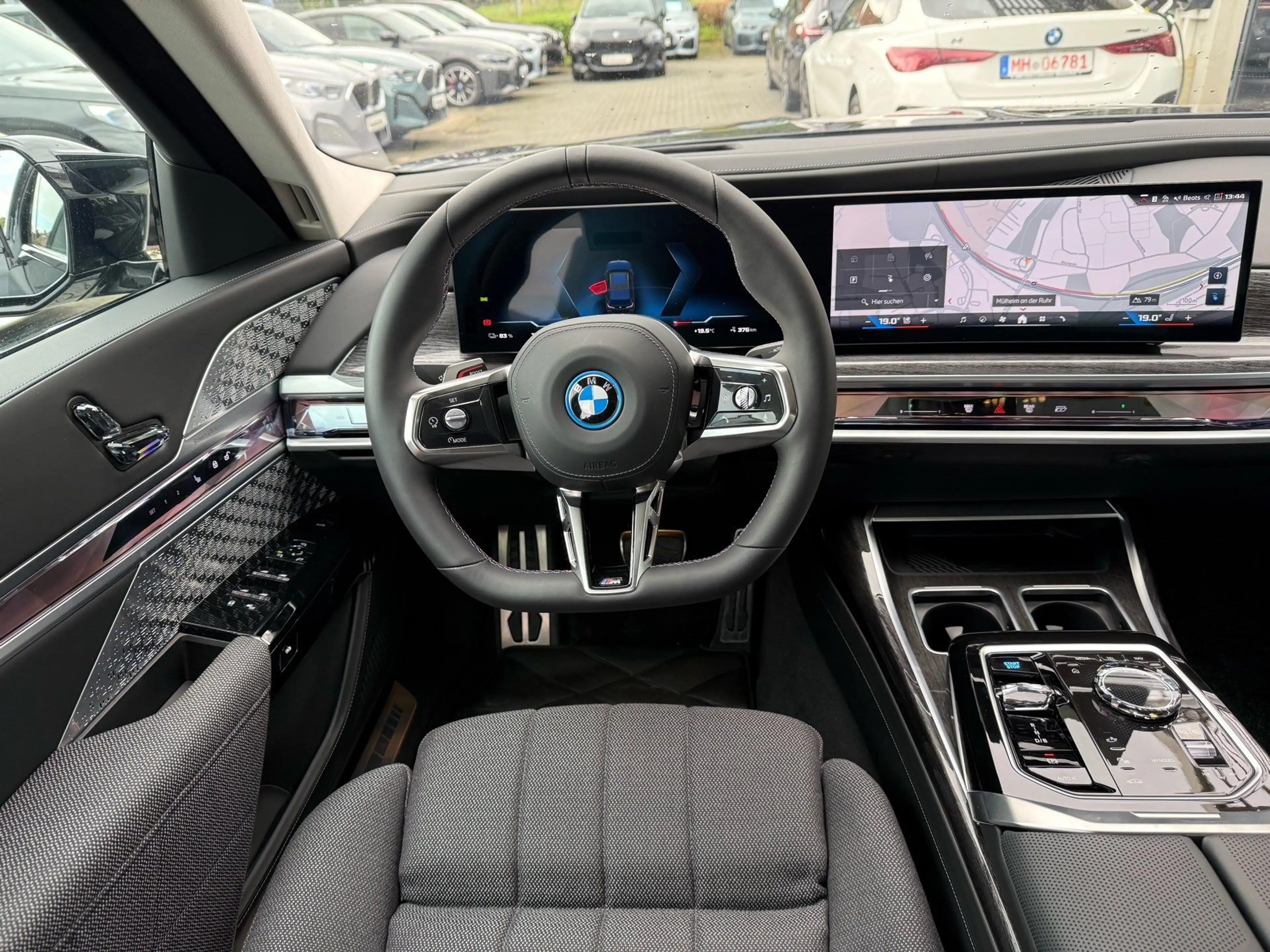 BMW i7 M70 xDrive M Sport //ExecutiveLoungeSeating uvm. — photo 11