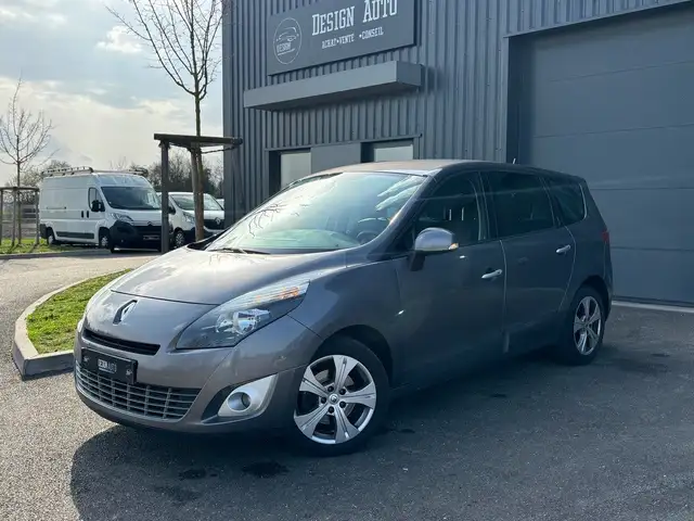 Renault Grand Scenic 1.4 TCE 130 CH EXPRESSION TOMTOM - ENTRETIEN FULL - 1 ERE MAIN