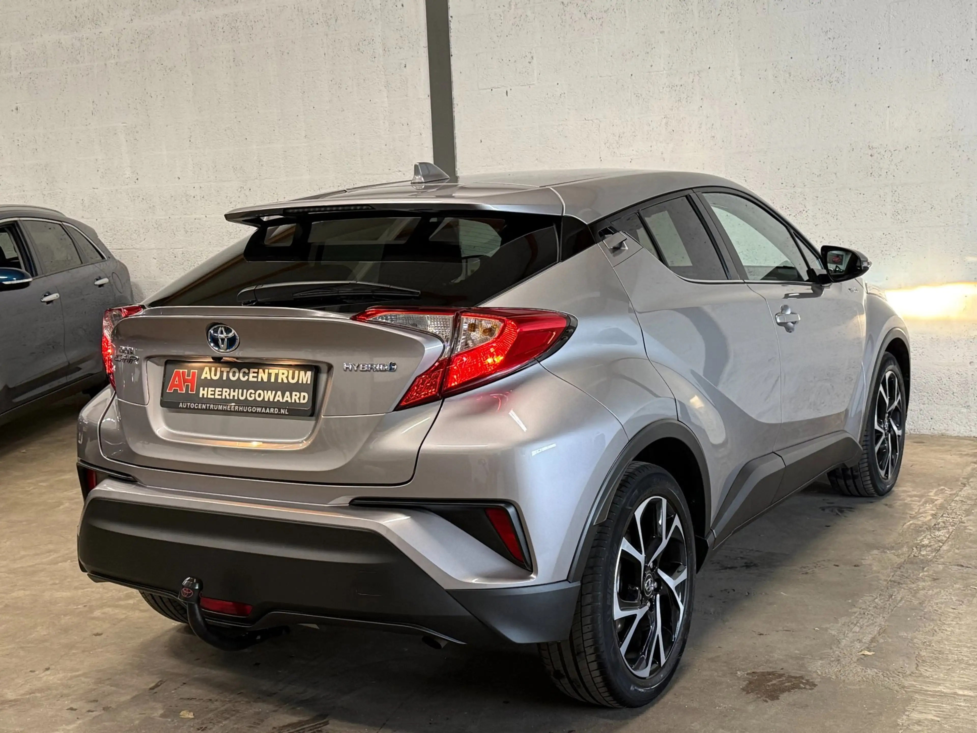 Toyota C-HR 1.8 Hybrid Navi|Camera|Cruise|Trekhaak|Dealer Onde — photo 3
