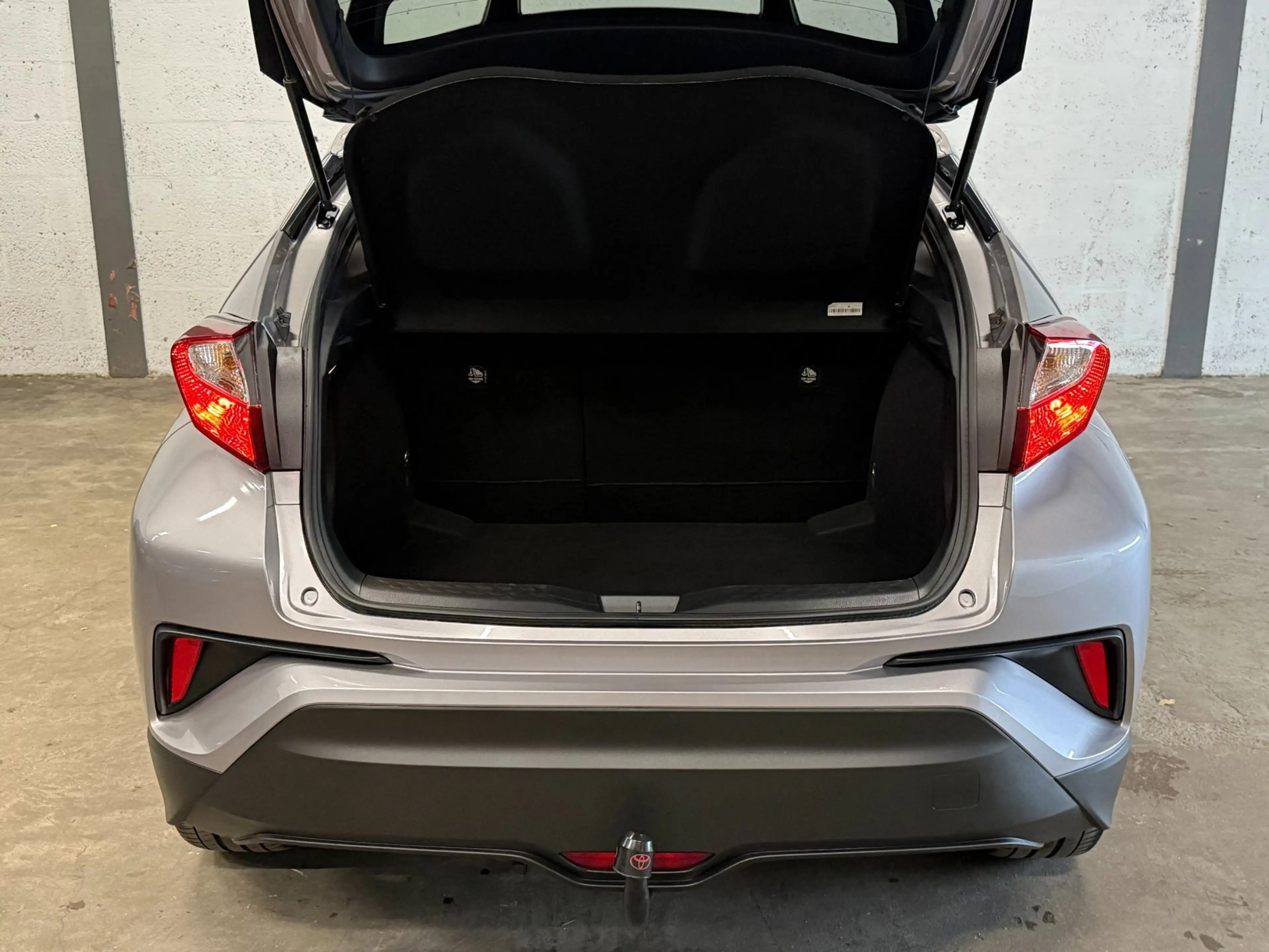 Toyota C-HR 1.8 Hybrid Navi|Camera|Cruise|Trekhaak|Dealer Onde — photo 8