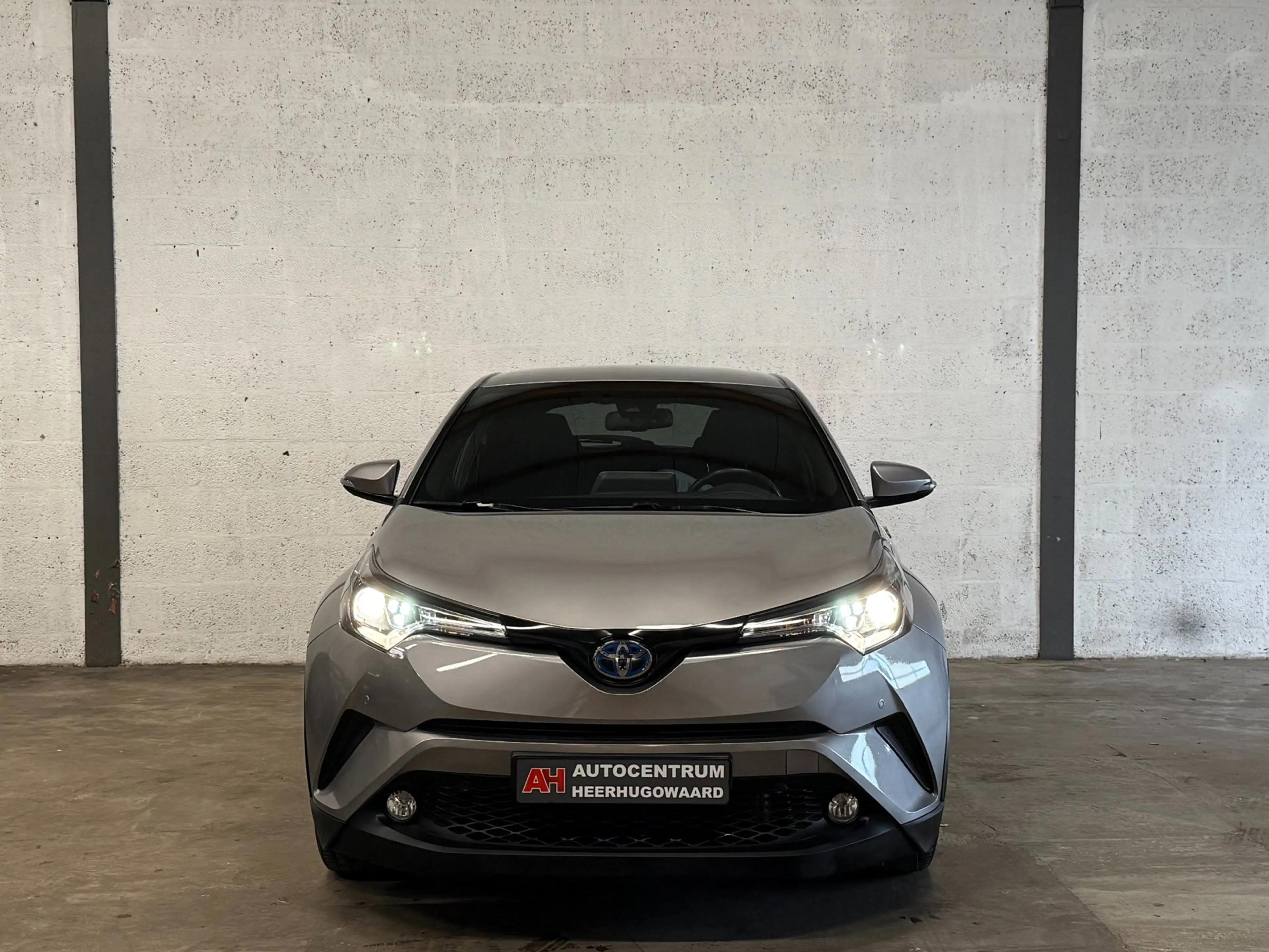 Toyota C-HR 1.8 Hybrid Navi|Camera|Cruise|Trekhaak|Dealer Onde — photo 6