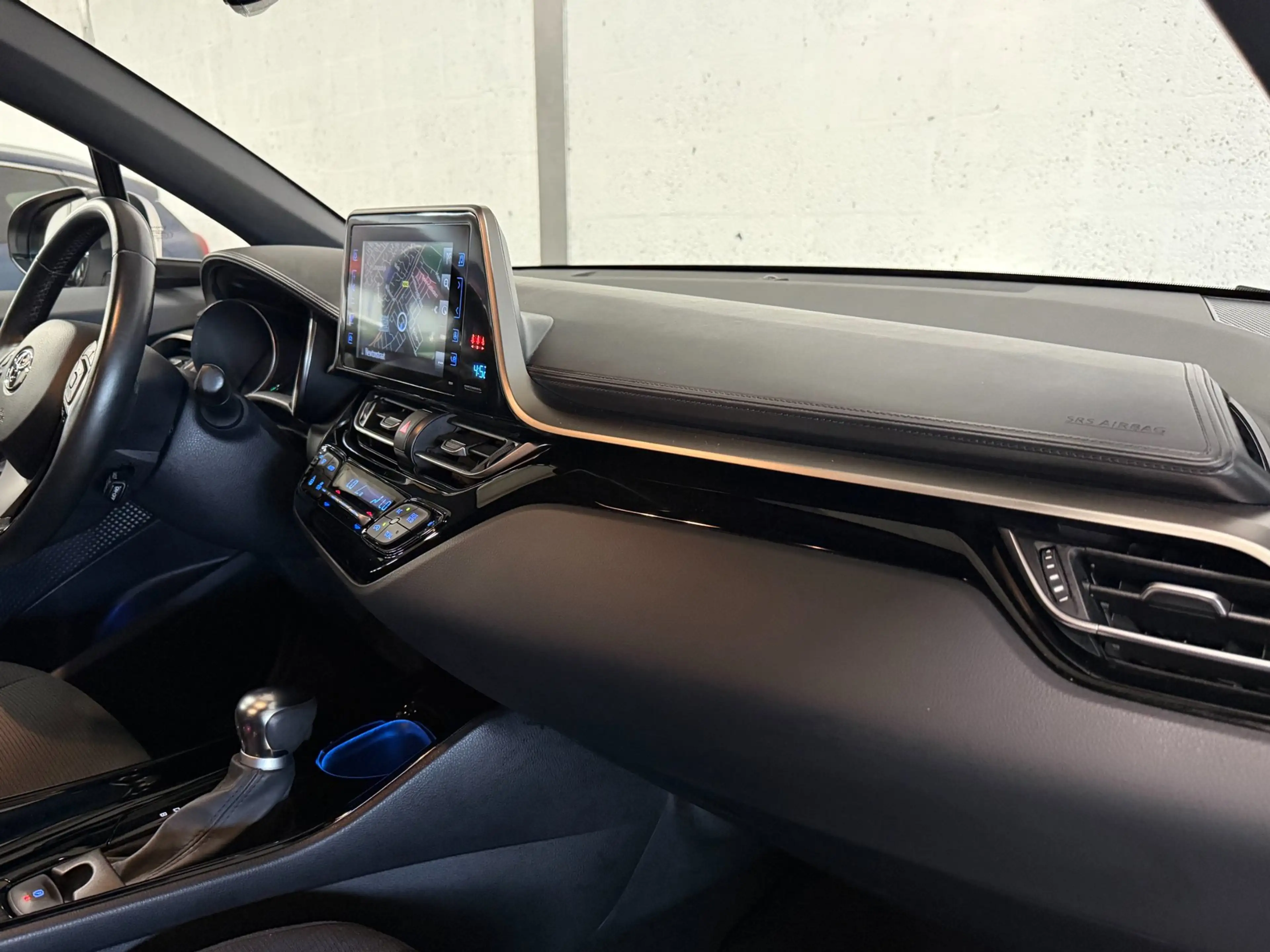 Toyota C-HR 1.8 Hybrid Navi|Camera|Cruise|Trekhaak|Dealer Onde — photo 13