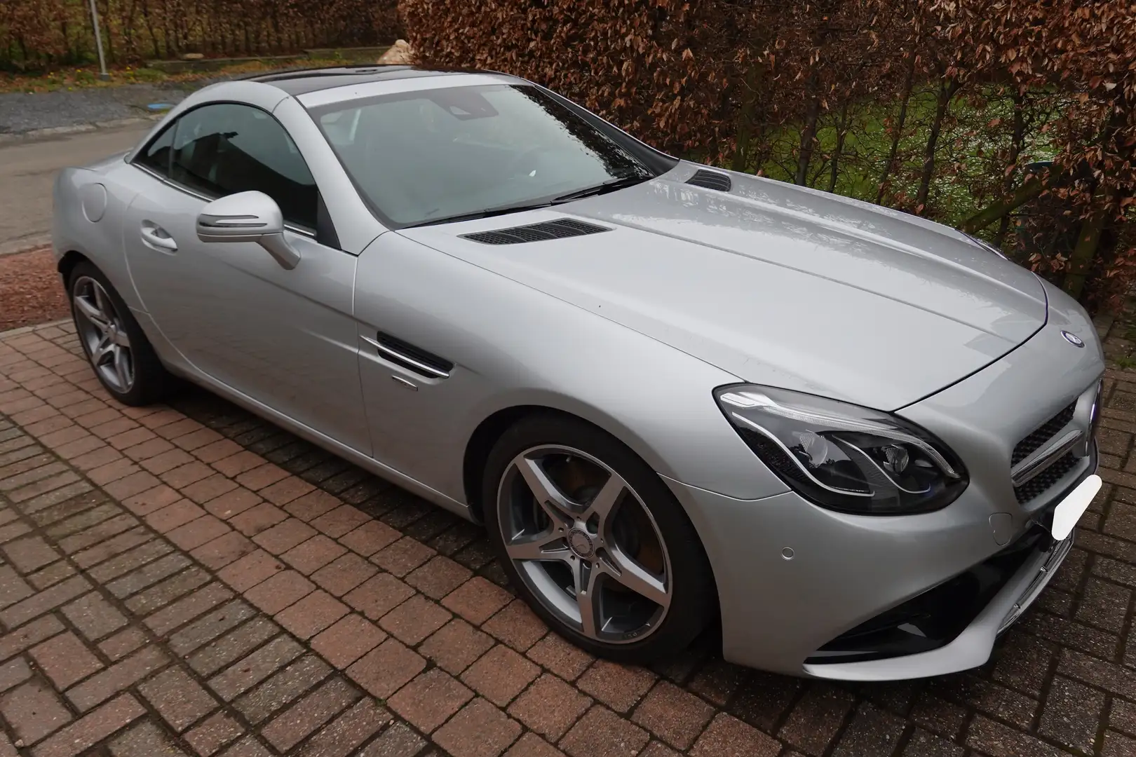 Mercedes-Benz SLC 200 AMG Edition Gümüş rengi - 2