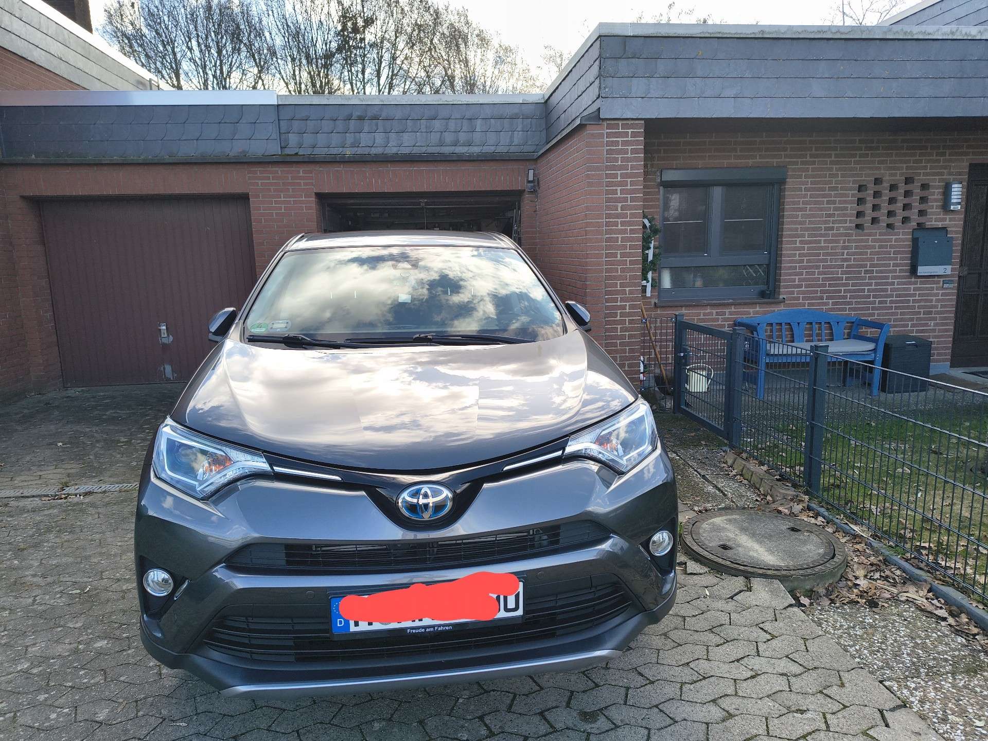 Second hand Toyota Rav4 2.5