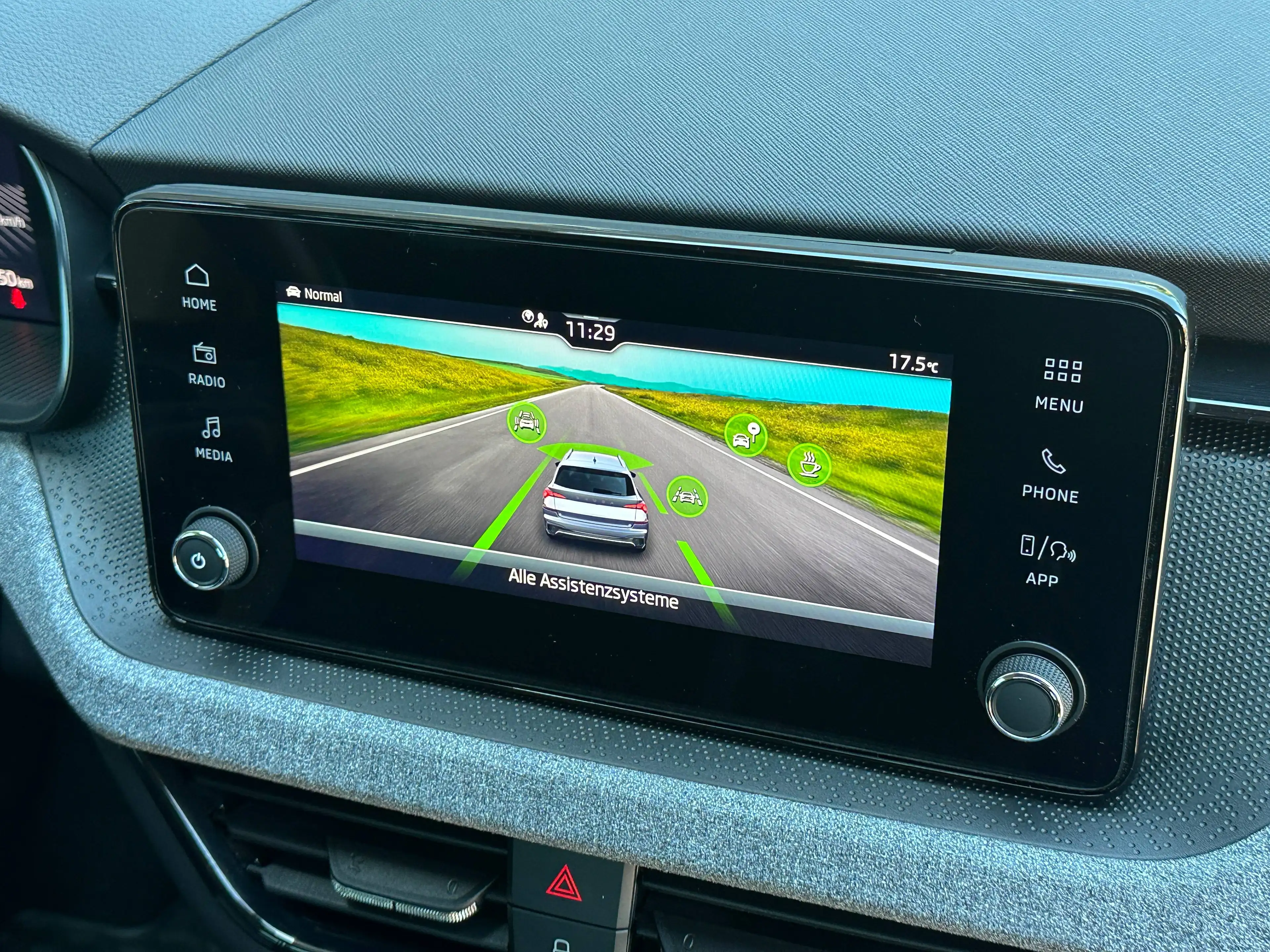 Skoda Kamiq 1.0 TSI DSG SELECTION +LHZG+DIG.COCKPIT+FRONTSCHEIBENHEIZUNG+CAM+3JAHRE+ — photo 14