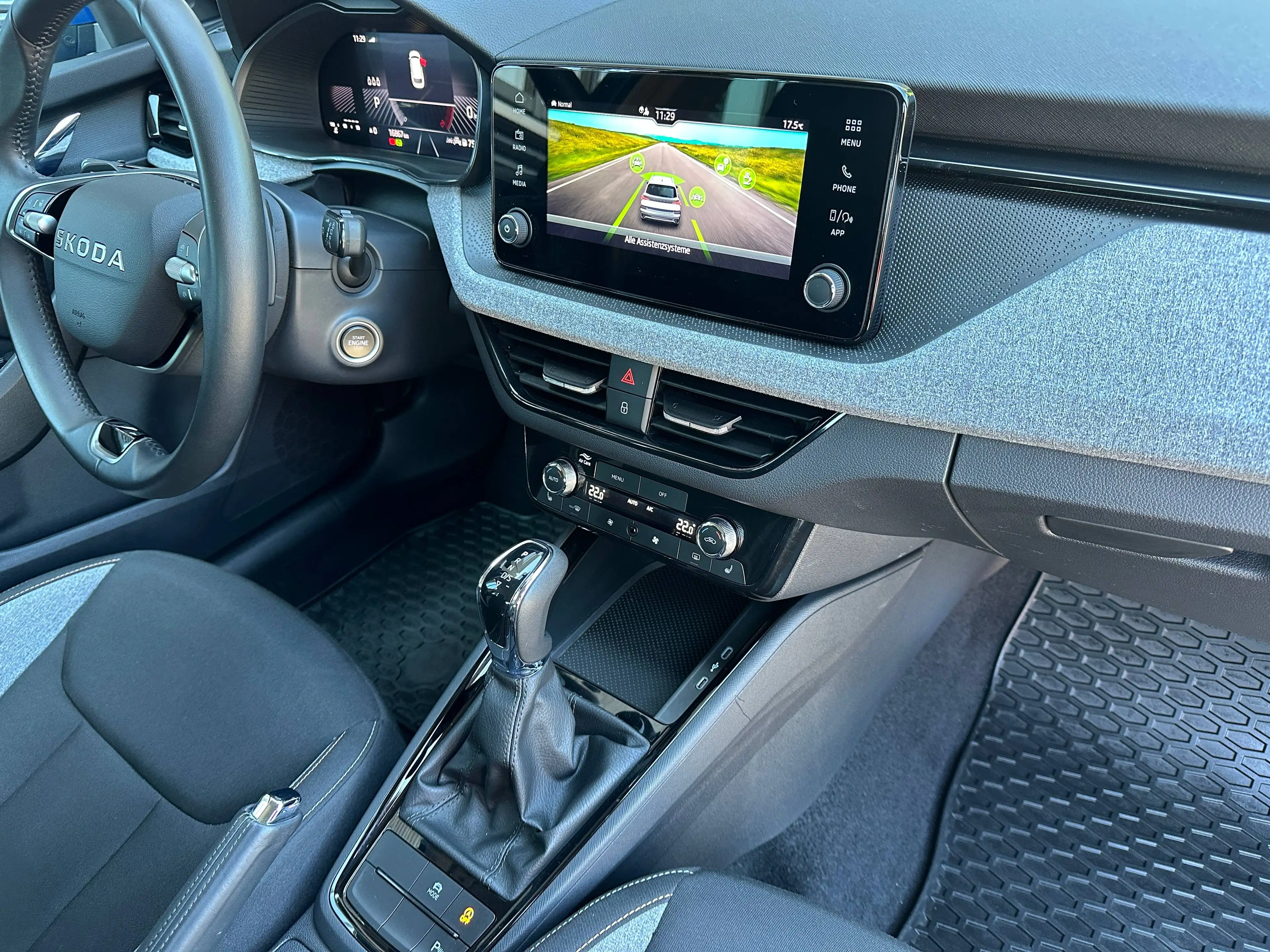 Skoda Kamiq 1.0 TSI DSG SELECTION +LHZG+DIG.COCKPIT+FRONTSCHEIBENHEIZUNG+CAM+3JAHRE+ — photo 12