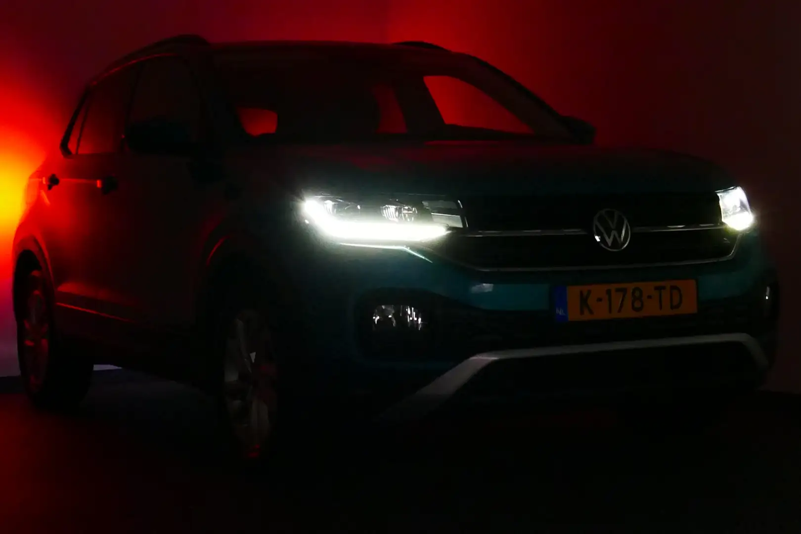 Volkswagen T-Cross 1.0 TSI Life 2021. Navi, Adaptief Cruise, Led Kopl Groen - 2