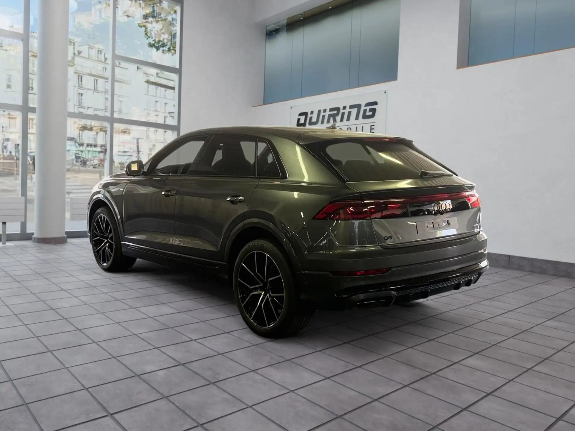 아우디 Audi Q8 TFSI 2026 회색 사진 3