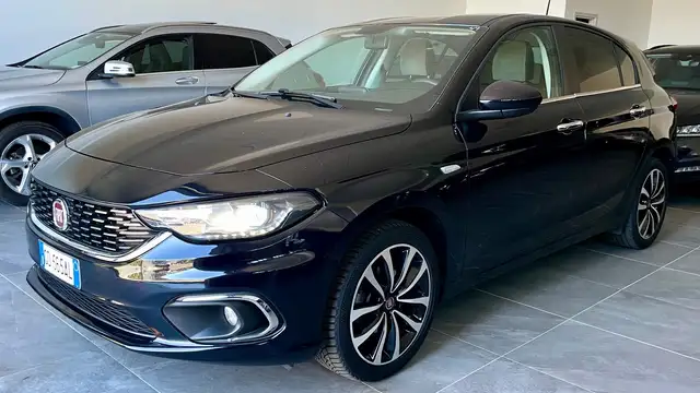 Fiat Tipo view 3