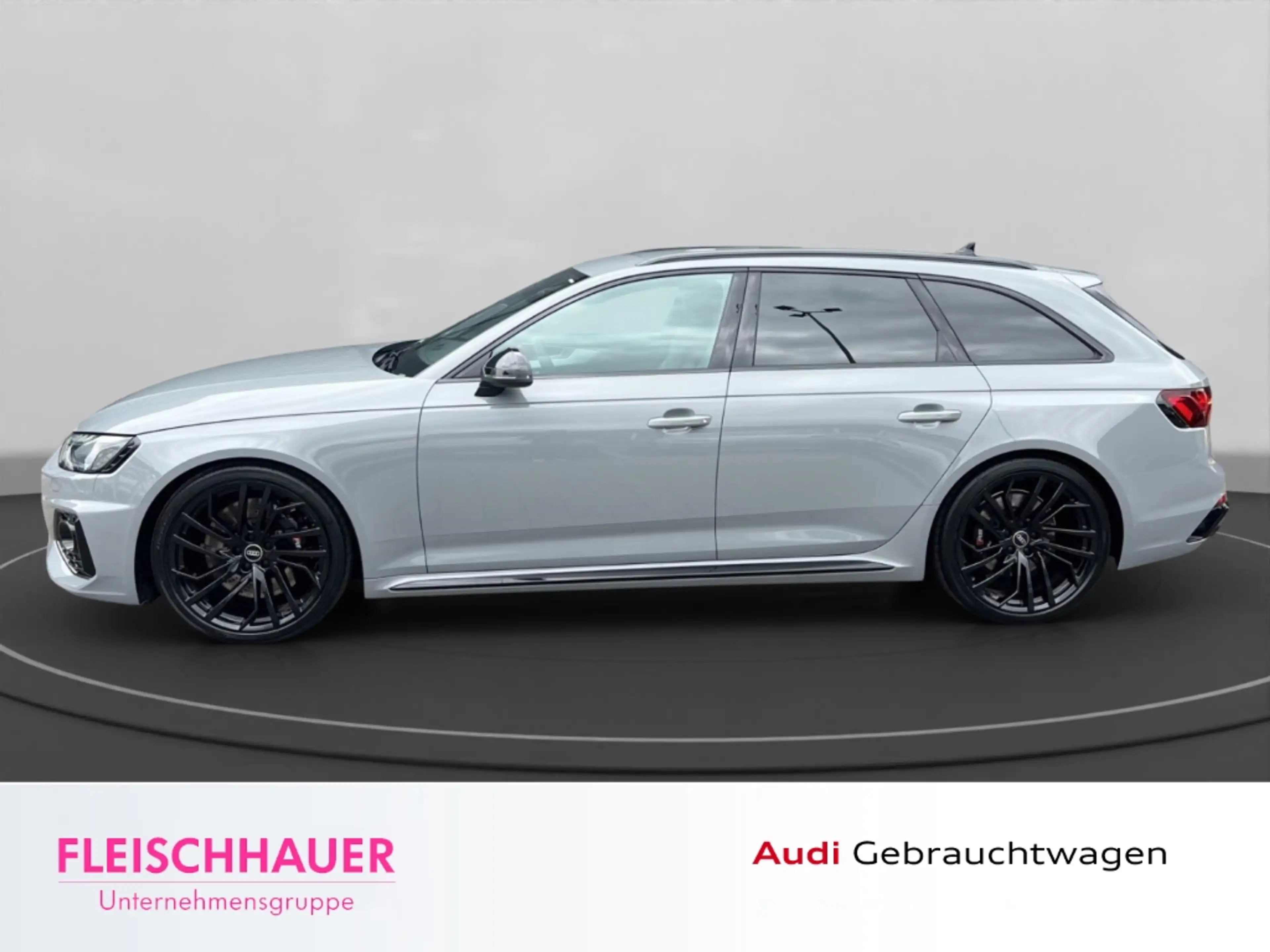 Audi RS4 2.9 TFSI quattro Avant DSG+SHZ+MEMORY+KAMERA — photo 3