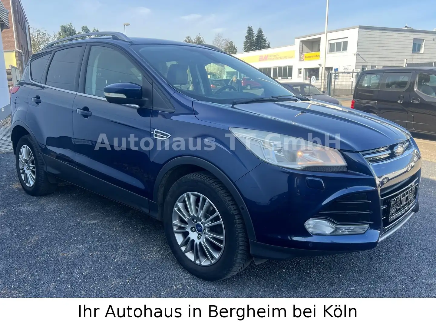 Ford Kuga 1,6 EcoBoost 2x4 110kW Titanium Blau - 2