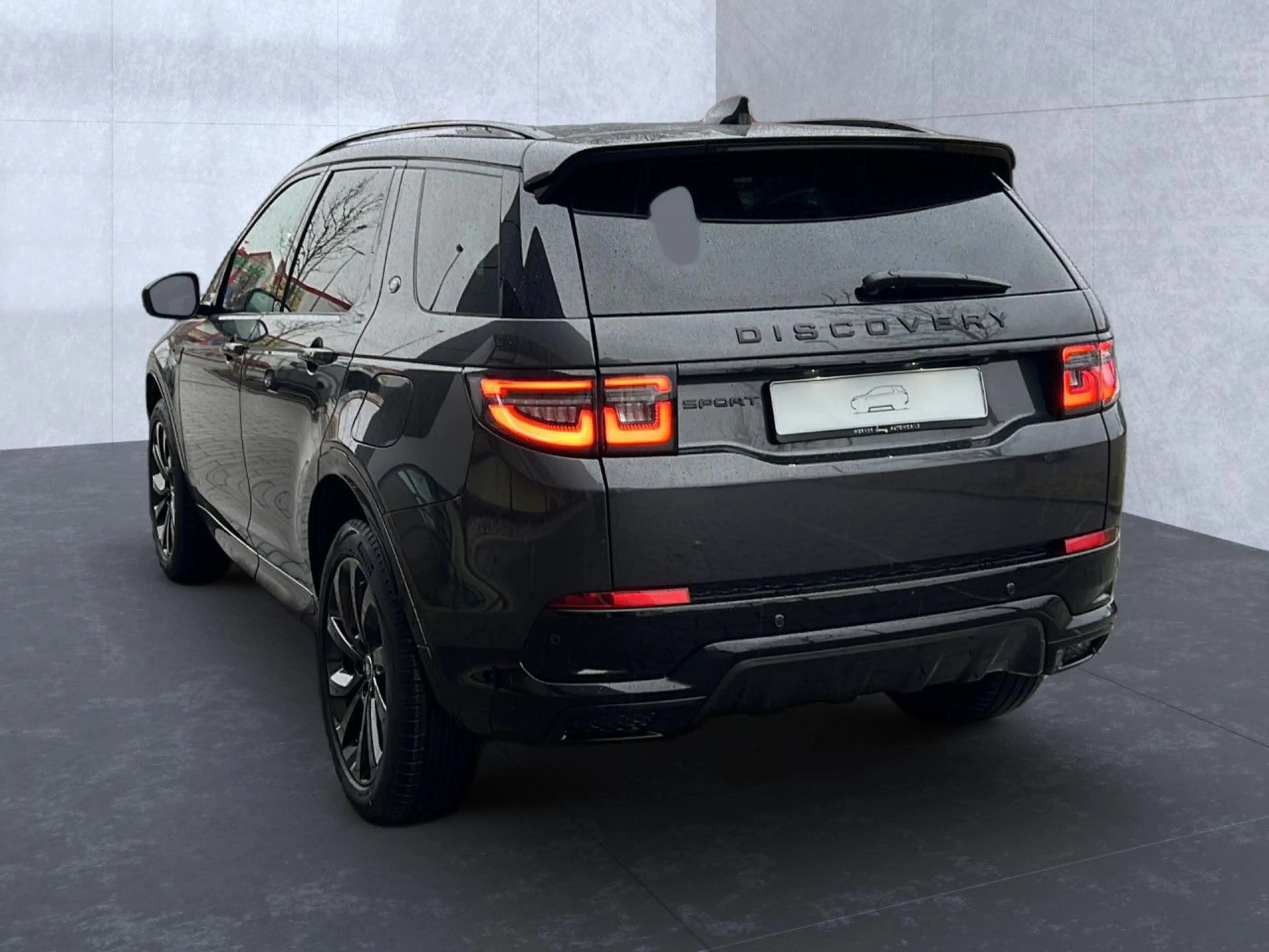 Land Rover Discovery Sport P270e Dynamic SE — photo 2