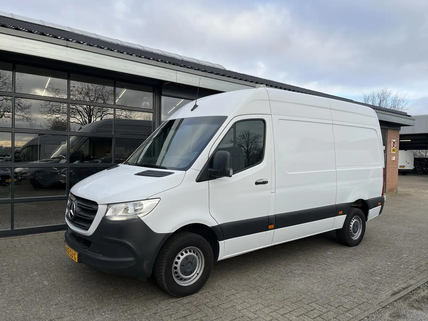 Mercedes-Benz Sprinter 316 CDI RWD L2/H2 3500KG TREKHAAK EURO6 | CRUISE C Wit - 1