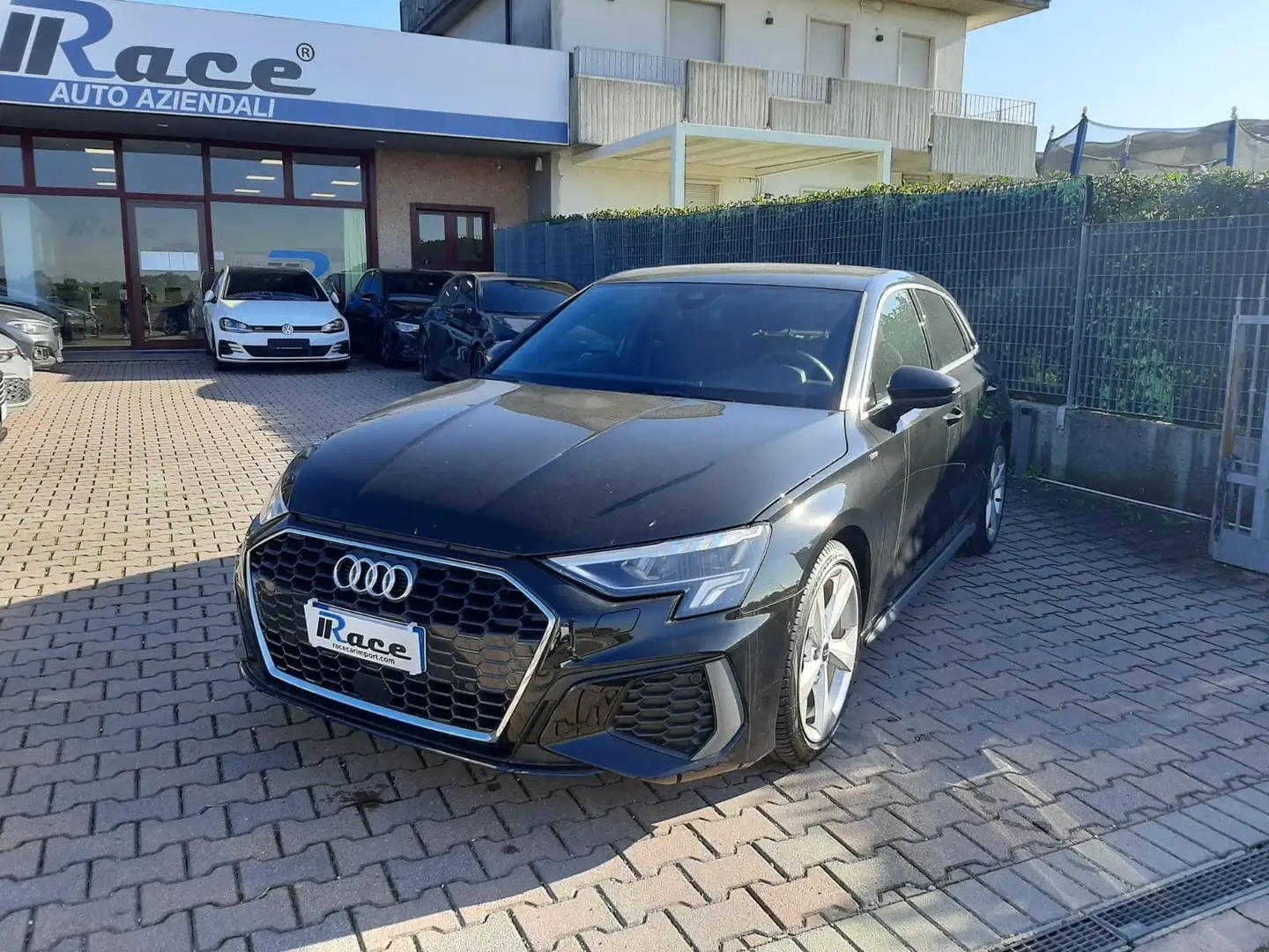 Audi A3 SPB - S line s-tronic VARI COLORI E ALLESTIMENTI Nero - 2