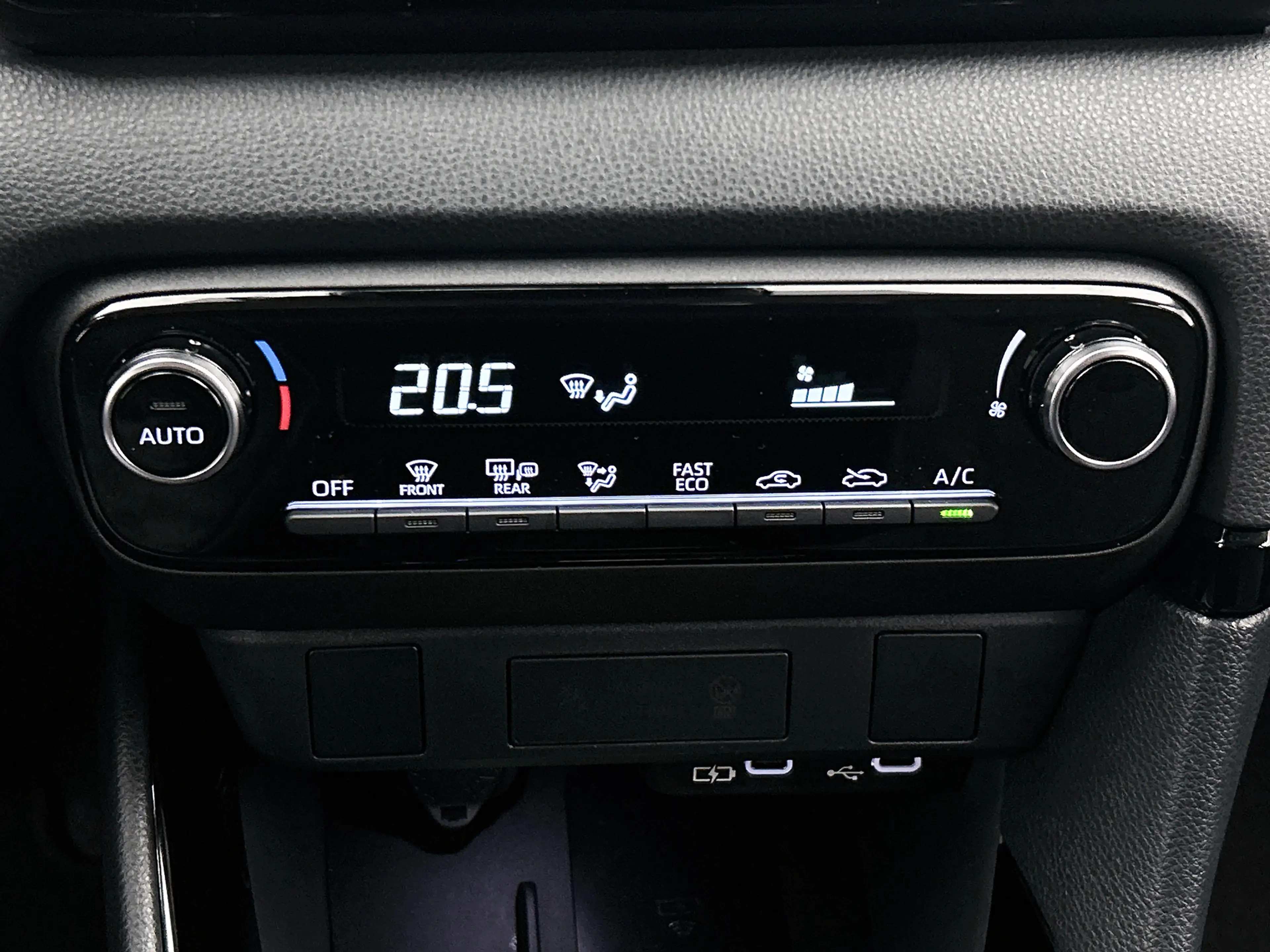 Toyota Yaris 1.5 Hybrid 115 Dynamic | Cruise Control Adaptief | — photo 8