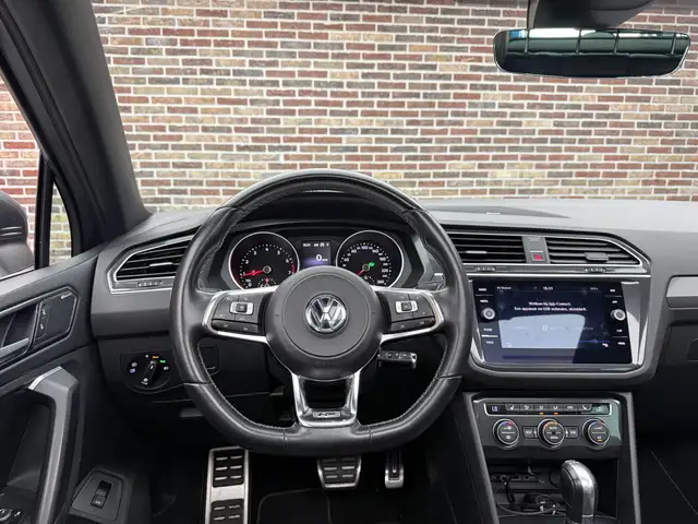 Volkswagen Tiguan view 11