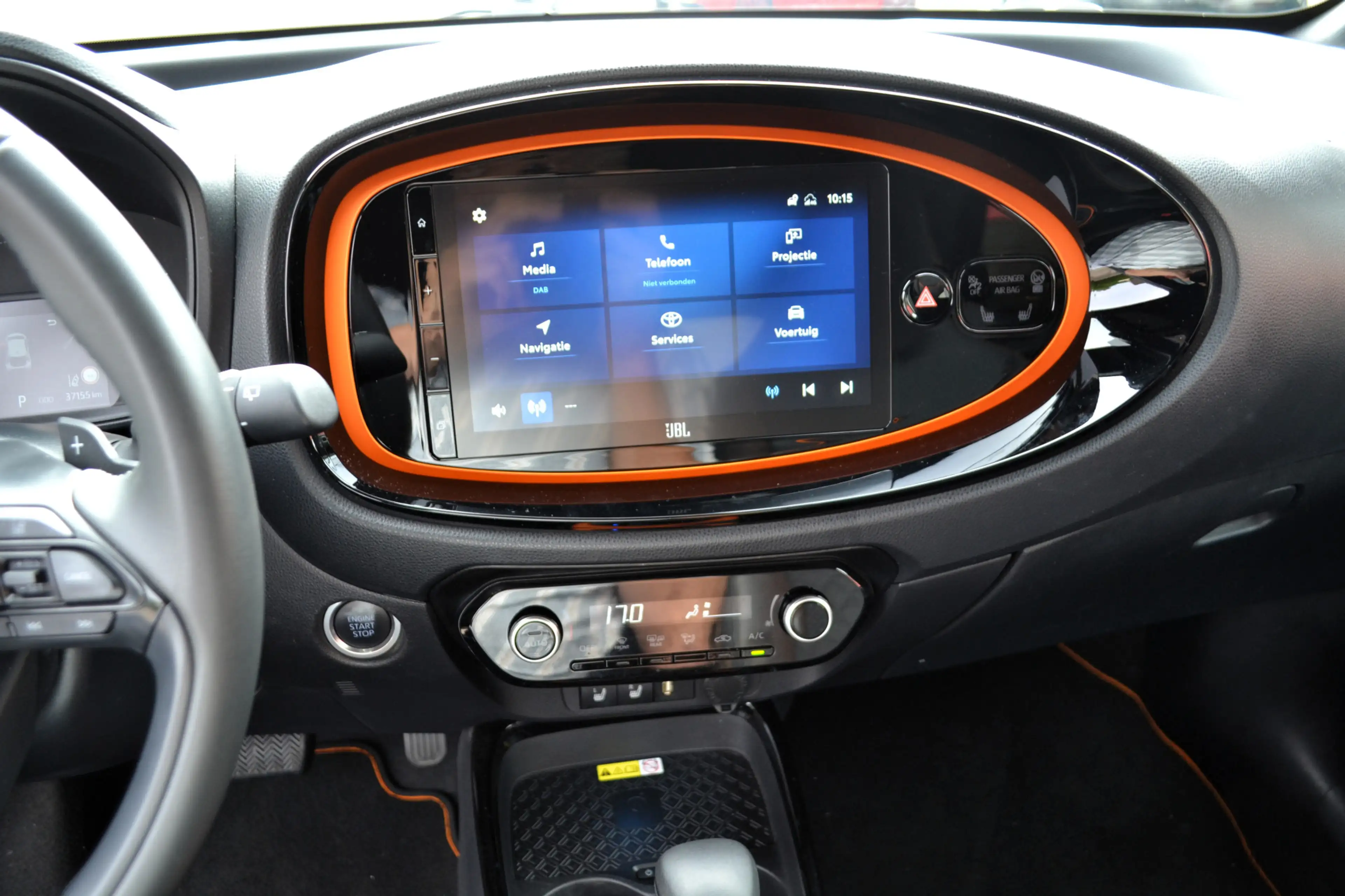 Toyota Aygo X 1.0 VVT-i Automaat, Limited, Clima, Navi, Pdc V+A, — photo 9