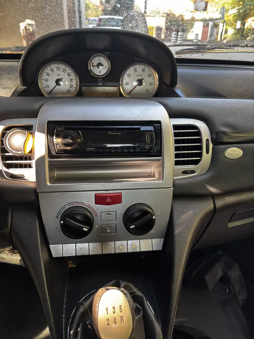 Lancia Y 1.4 12v LX - 1