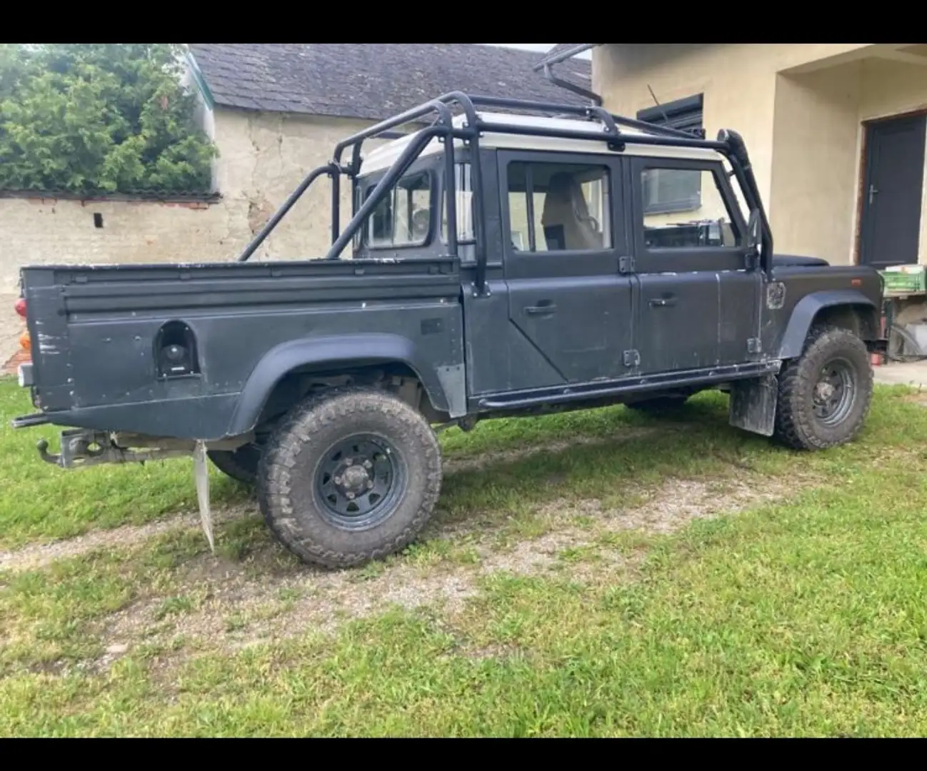Land Rover Defender 130 Td5 Schwarz - 2