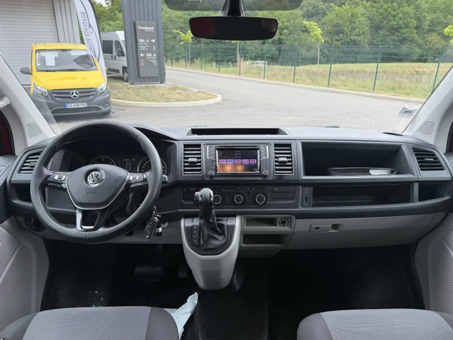Volkswagen Transporter 3.0T L2H1 2.0 TDI 150CH PROCAB CONFORT 4MOTION DSG Rood - 2