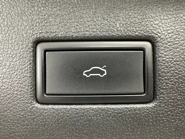 Volkswagen Tiguan Allspace view 7