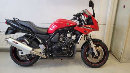 Yamaha FZS 600 Fazer