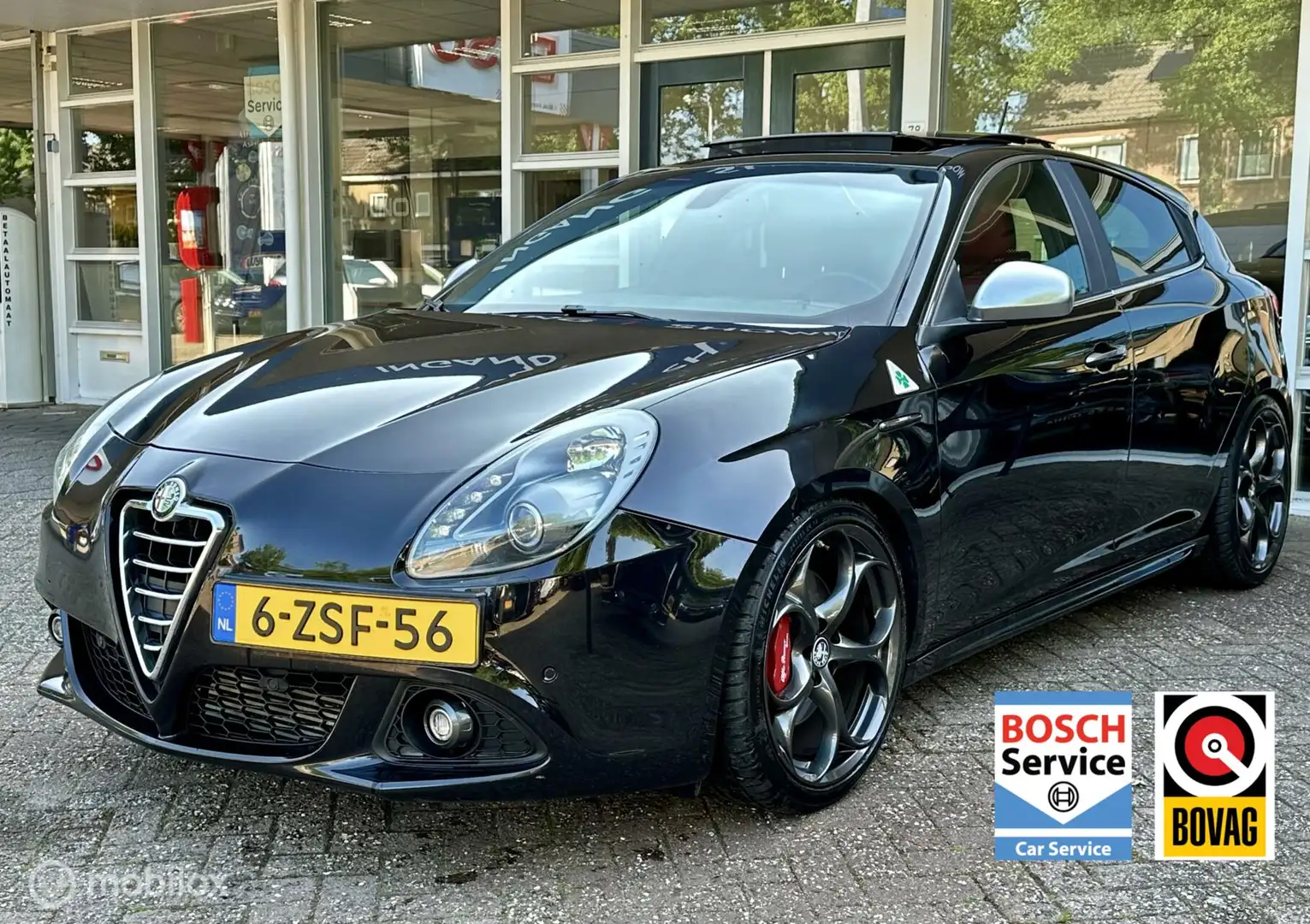 Alfa Romeo Giulietta 1.7 TBi Quadrifoglio Verde Pano, Leer, Climat, Nav Zwart - 1