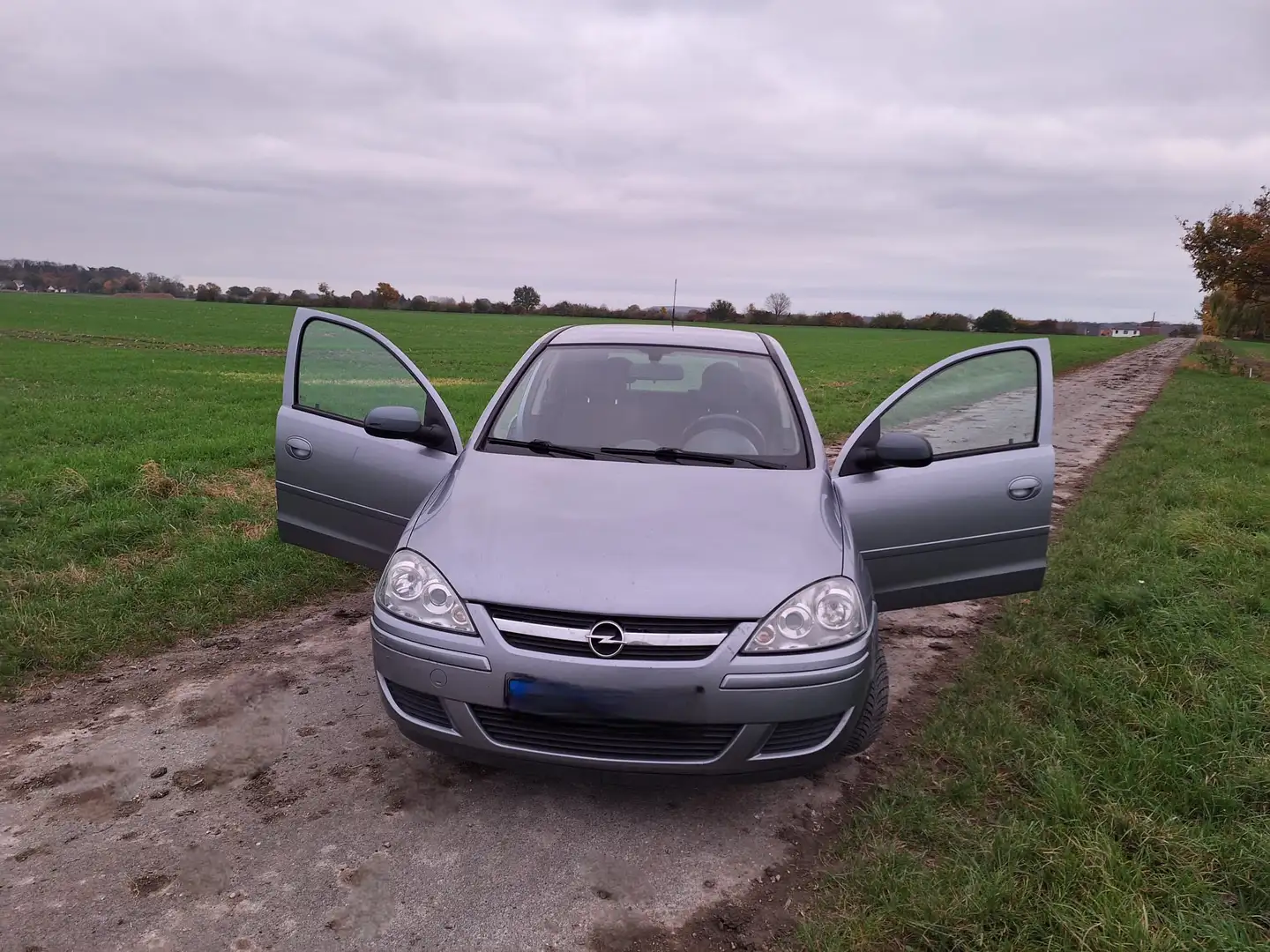 Opel Corsa 1.2 16V Edition - 1