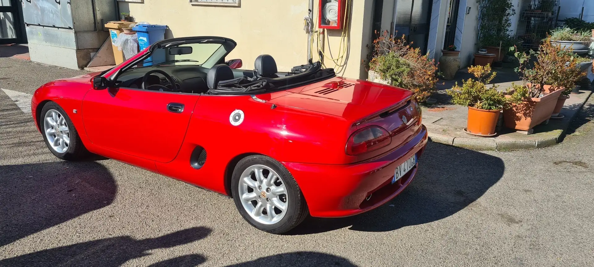 MG cabrio Roşu - 1