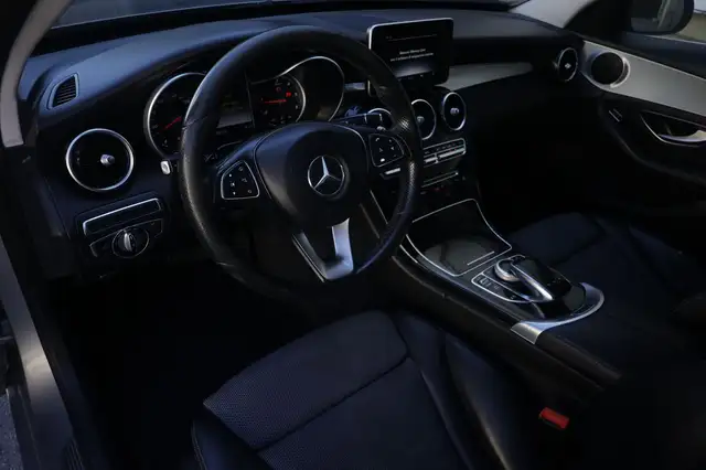 Mercedes-Benz C-Class view 14