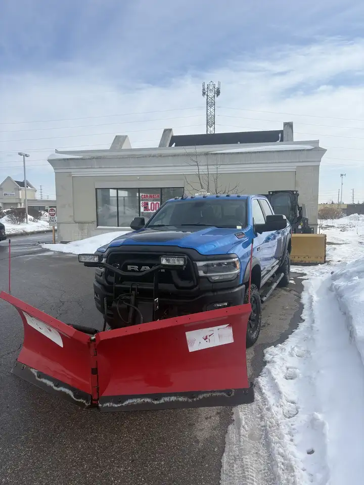 RAM 2500 снимка RAM 2500