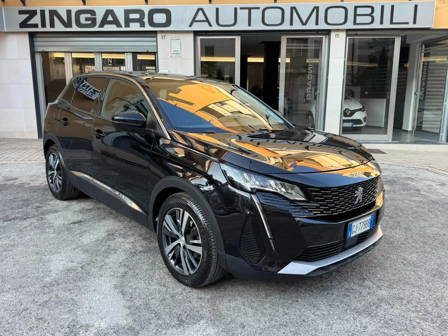 Peugeot 3008 1.5 HDI 130 CV. EAT8 ALLURE NAVI+RETROCAMERA Noir - 2