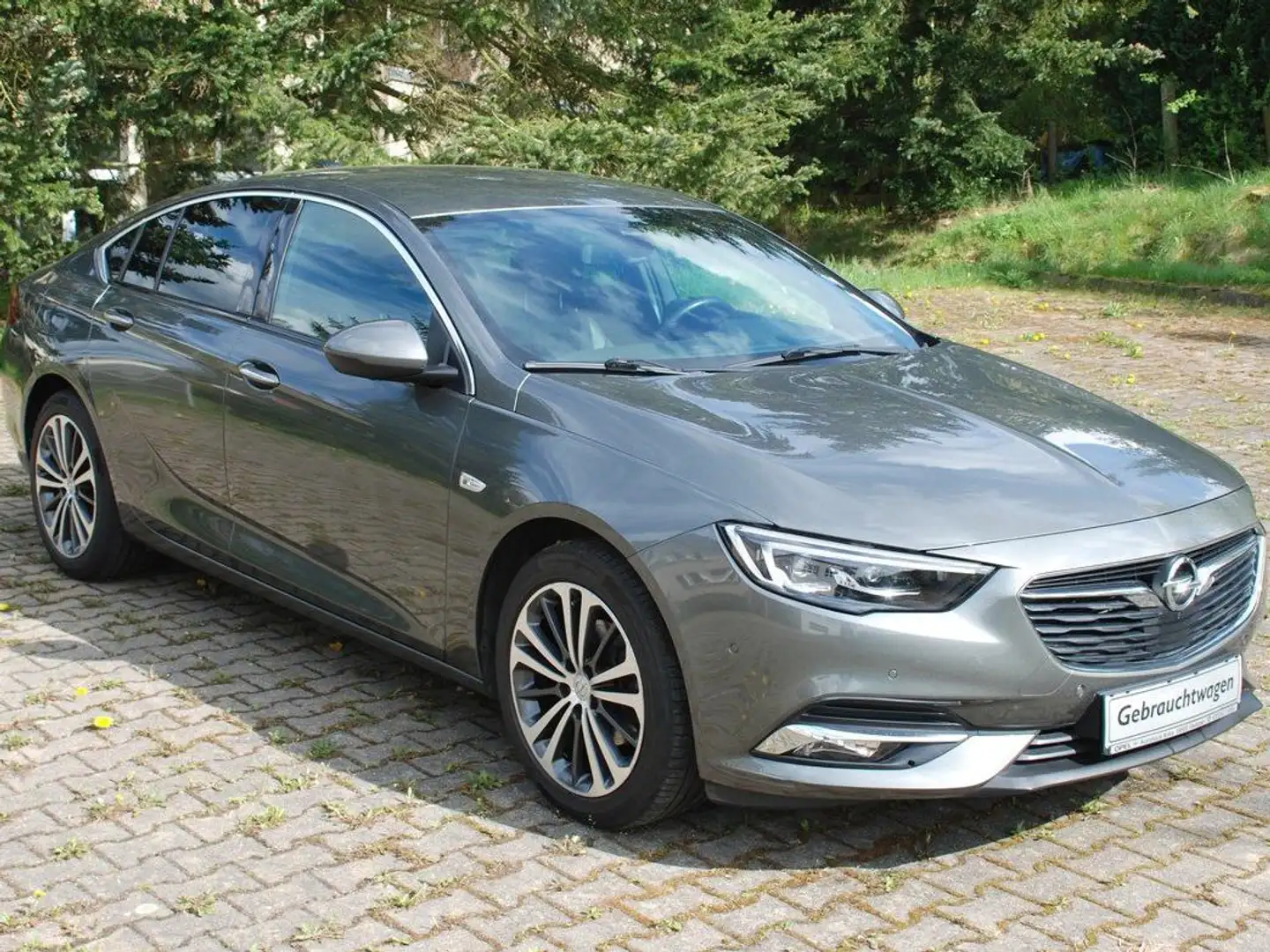 Opel Insignia Busi Innov. 1,5 AUT, Klimaaut, 360° Kam, Grey - 1