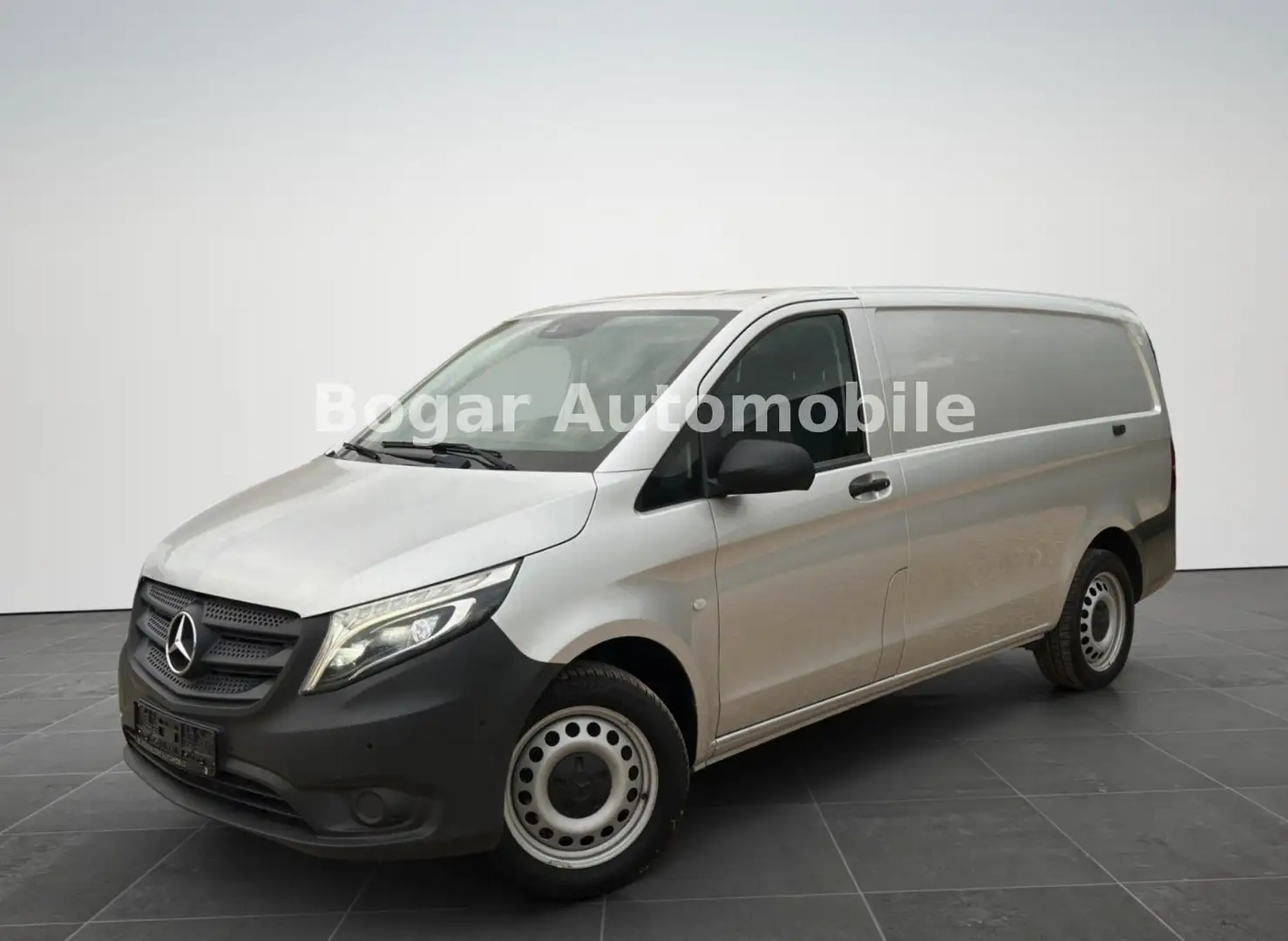 Mercedes-Benz Vito 116 CDI Lang 7G-TRONIC *LED*NAVI*STANDHZG* Zilver - 1