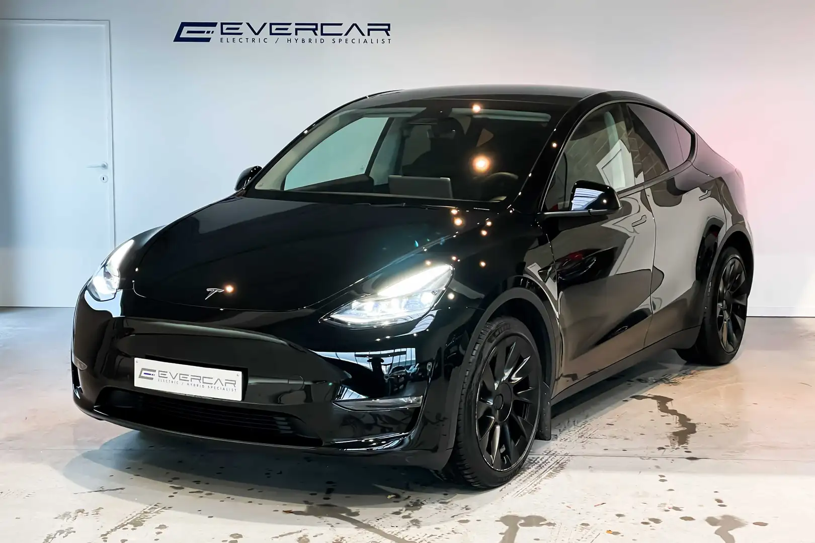 Tesla Model Y Model Y Long Range Dual Motor AWD Noir - 1