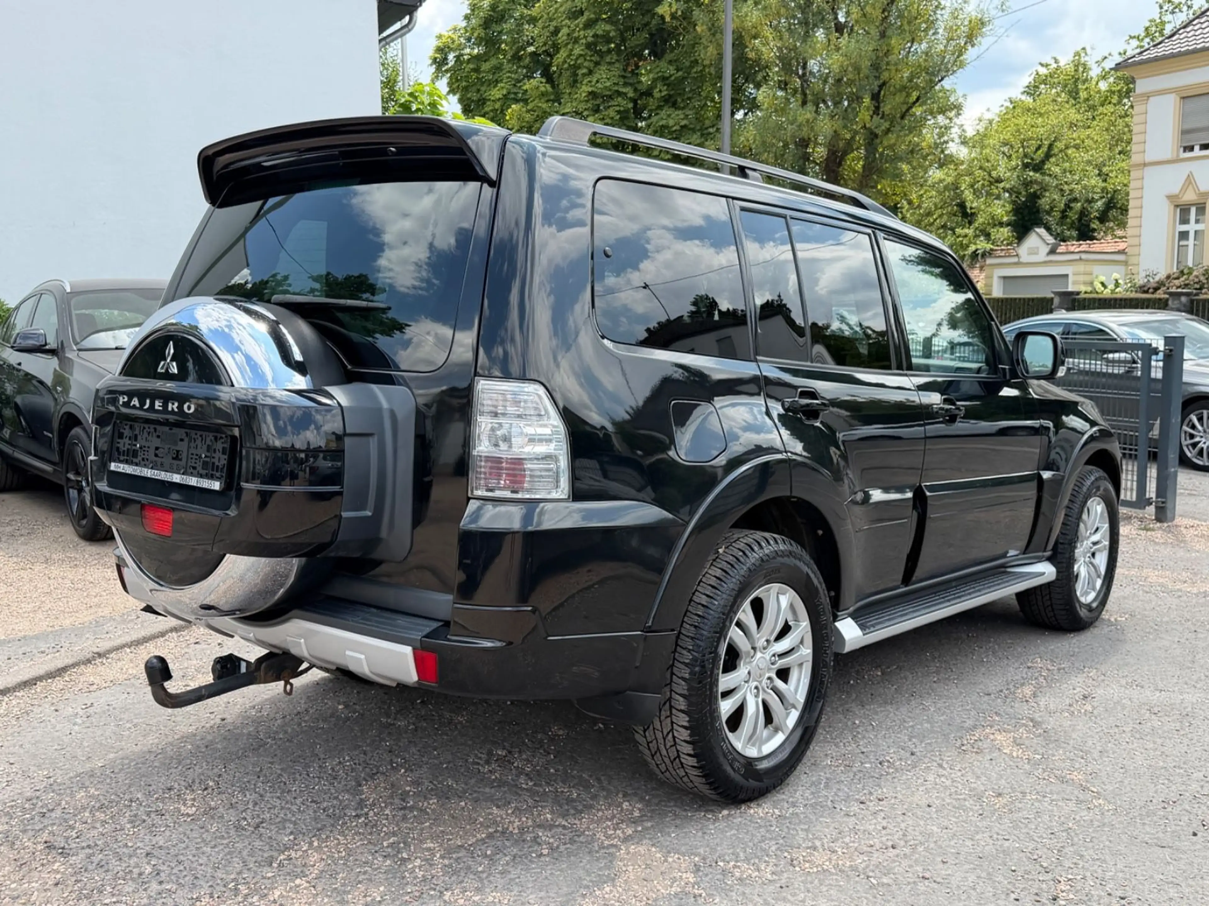 Mitsubishi Pajero 3.2 DI-D Instyle/7xSitzer/Leder/Pano/ — photo 6