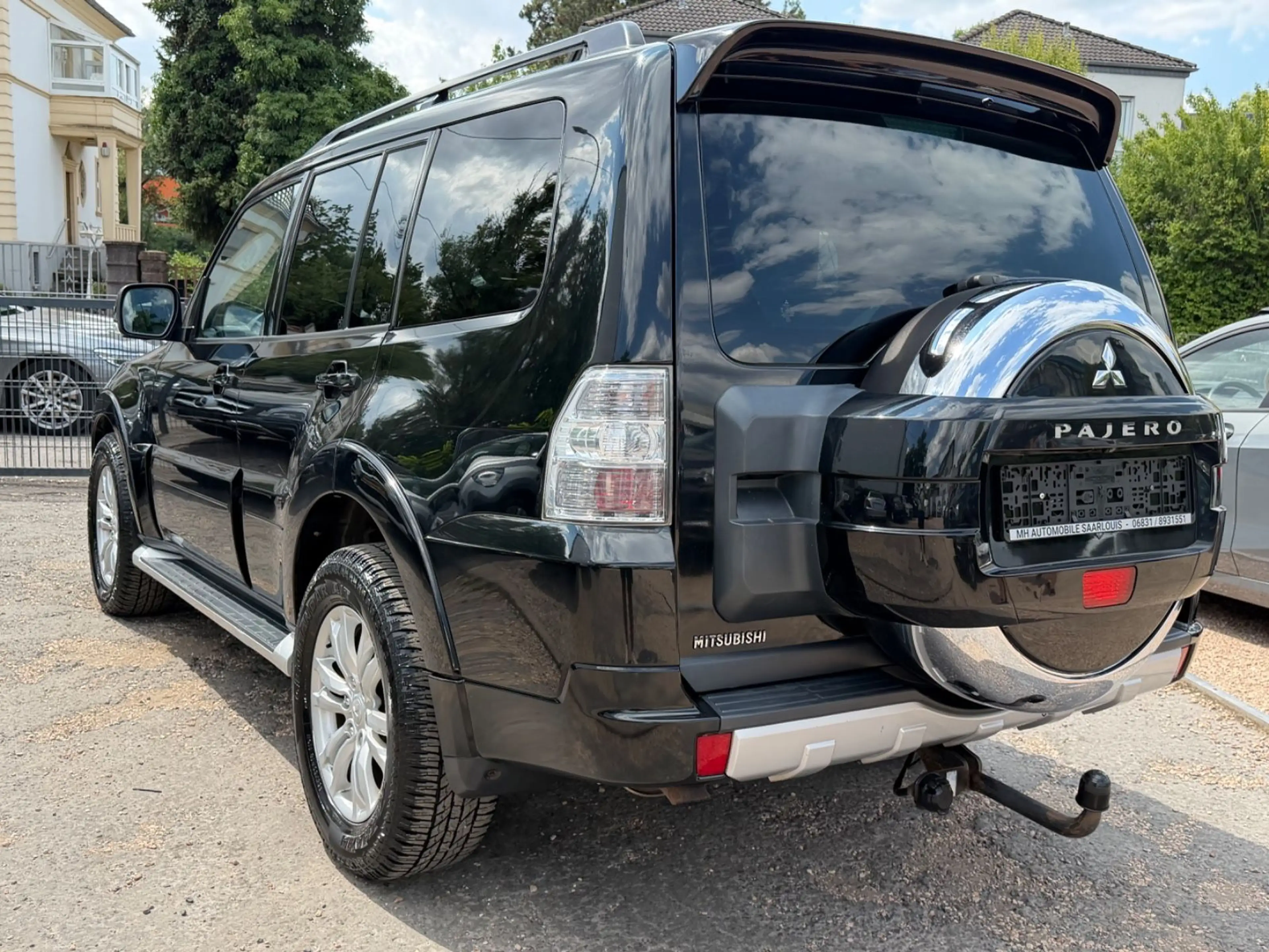 Mitsubishi Pajero 3.2 DI-D Instyle/7xSitzer/Leder/Pano/ — photo 4