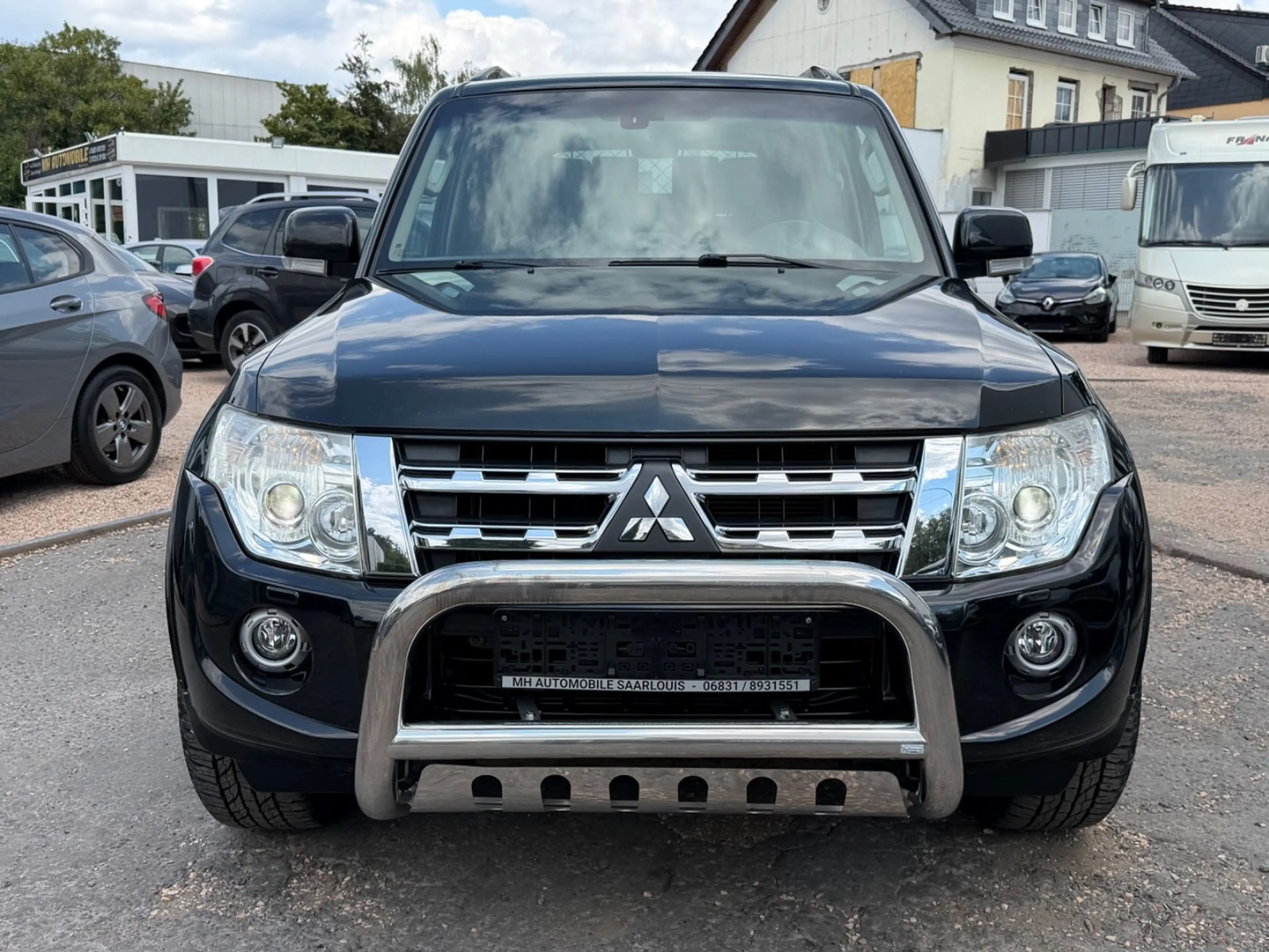 Mitsubishi Pajero 3.2 DI-D Instyle/7xSitzer/Leder/Pano/ — photo 9